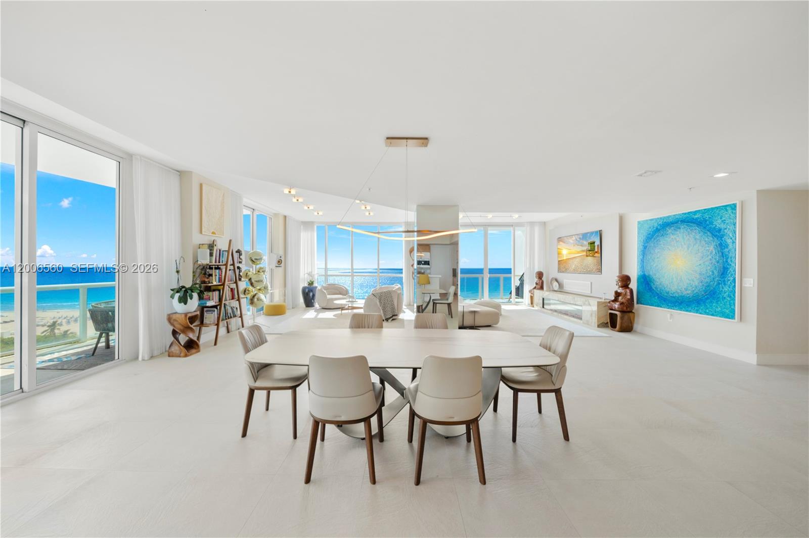 CONTINUUM ON SOUTH BEACH - Residential