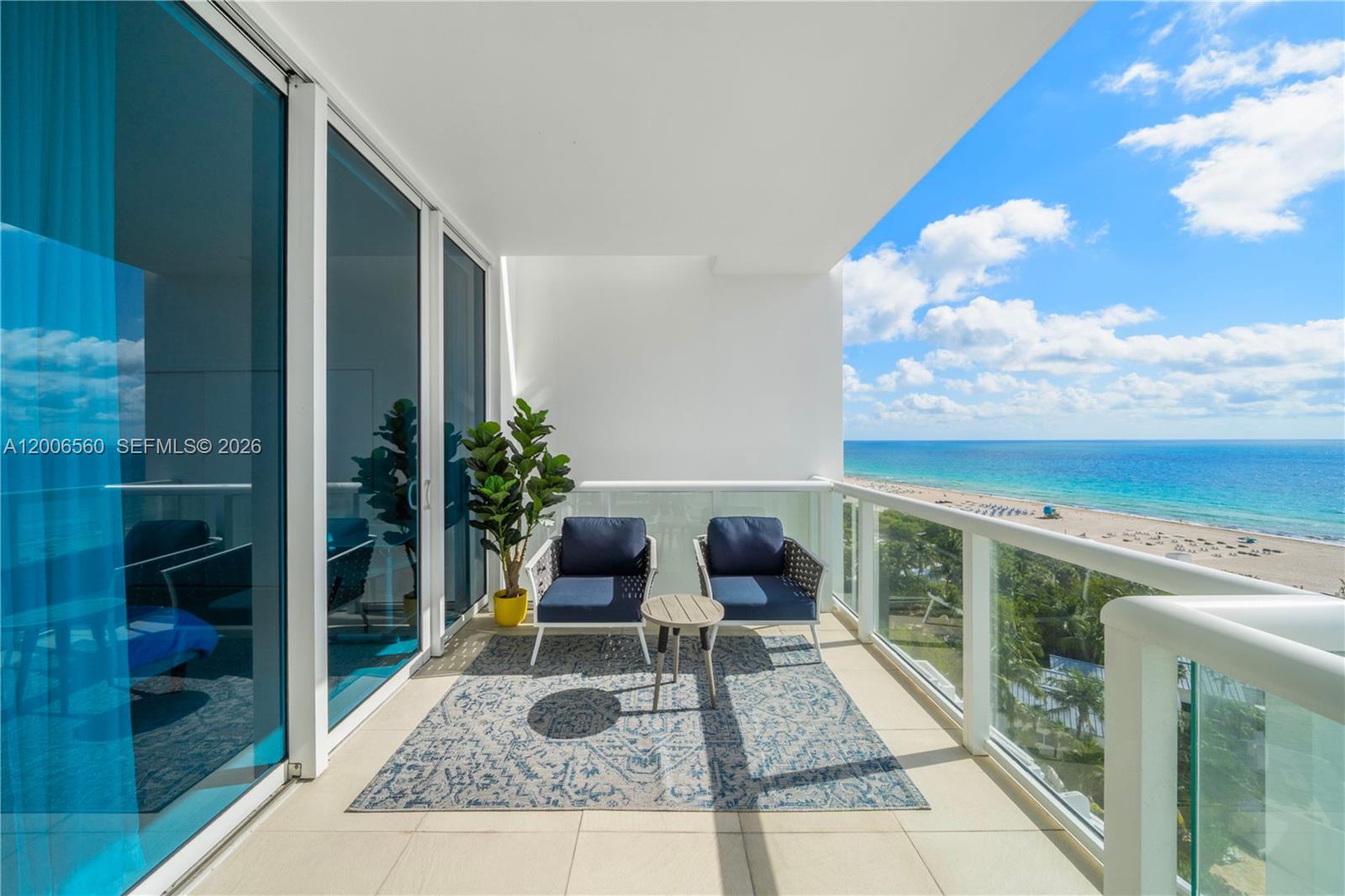 CONTINUUM ON SOUTH BEACH - Residential