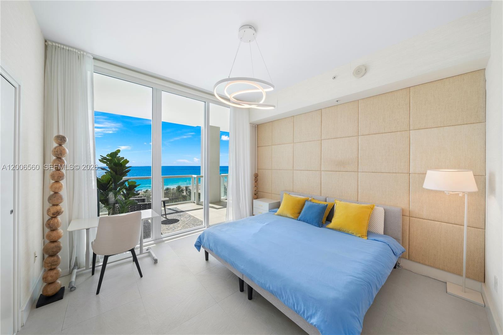 CONTINUUM ON SOUTH BEACH - Residential