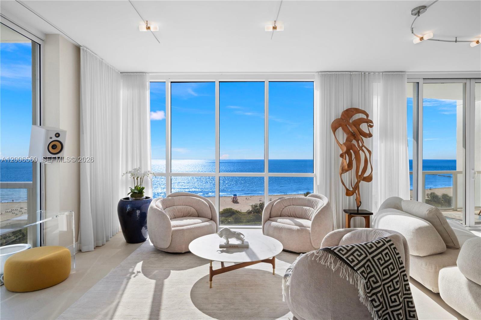 50 S Pointe Dr 1201/08