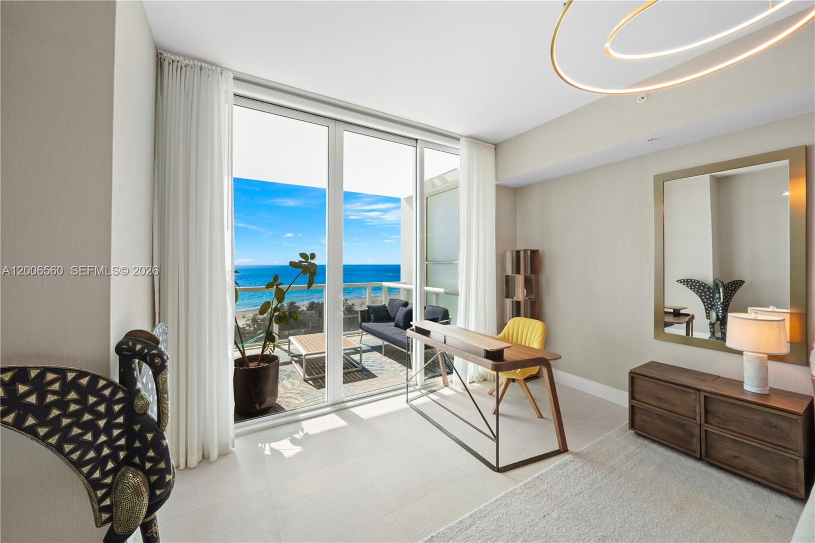 CONTINUUM ON SOUTH BEACH - Residential