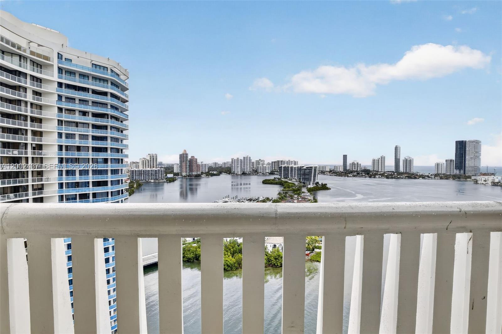 3000 ISL BLVD WILLIAMS IS - Residential