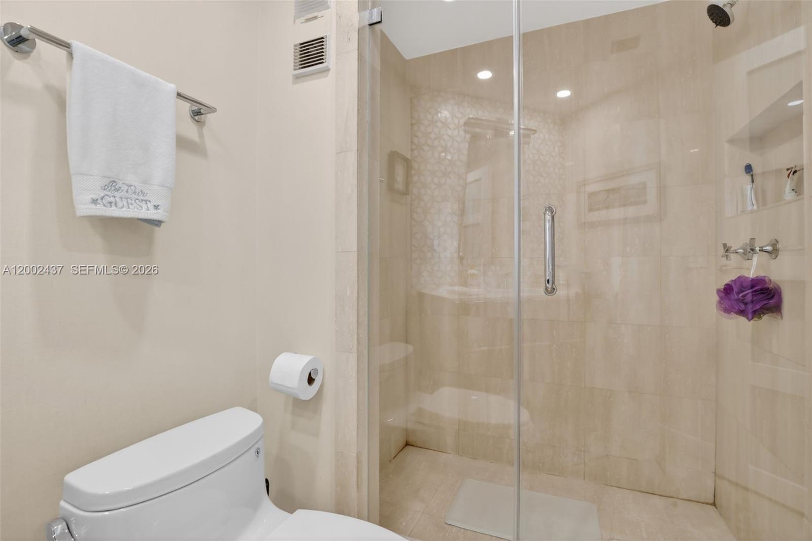 3000 ISL BLVD WILLIAMS IS - Residential