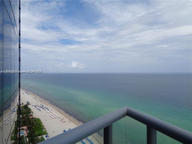 Spectacular ocean View 3 bedroom 3 bathroom condo at prestigious Jade Ocean, unit features large ceramic floors, top of the line appliances, nice ample balcony over looking at the ocean, live the resort life style all in one place, where your backyard is the beach, this magnificent unit offers spa, gym, 2 beautiful swimming pools, valet parking, walking distance from shopping centers, restaurants and more. Available for 6 months rent.