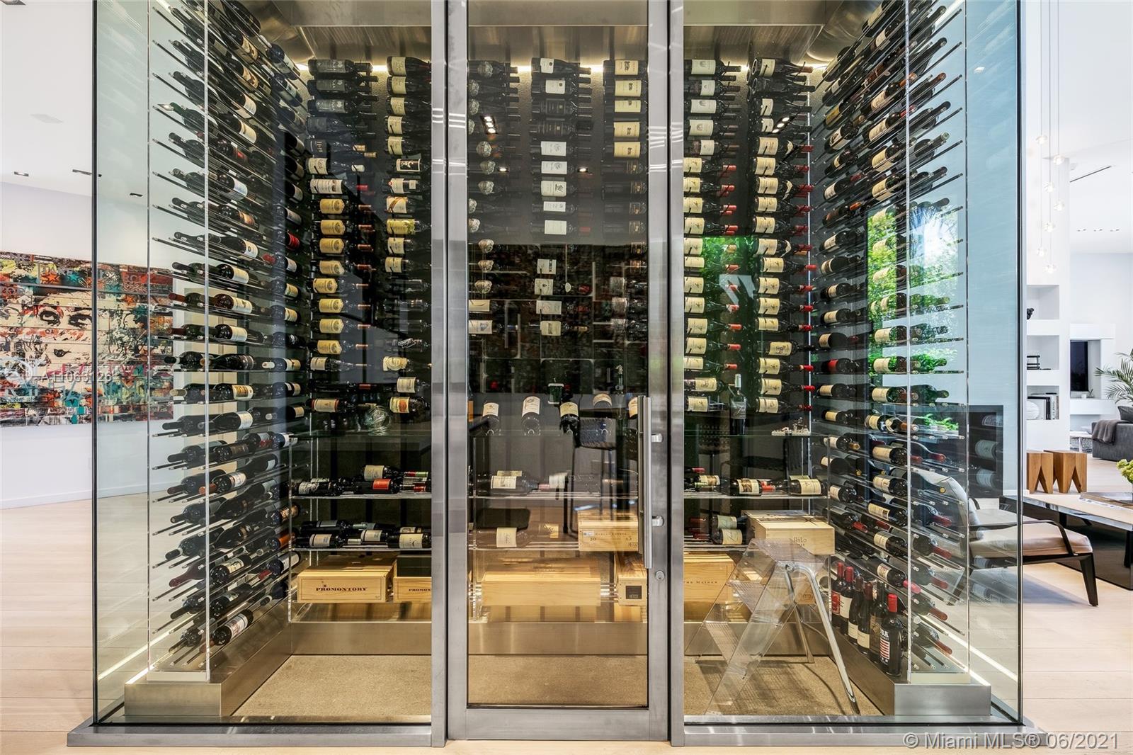 ISLAND ESTATES - Residential