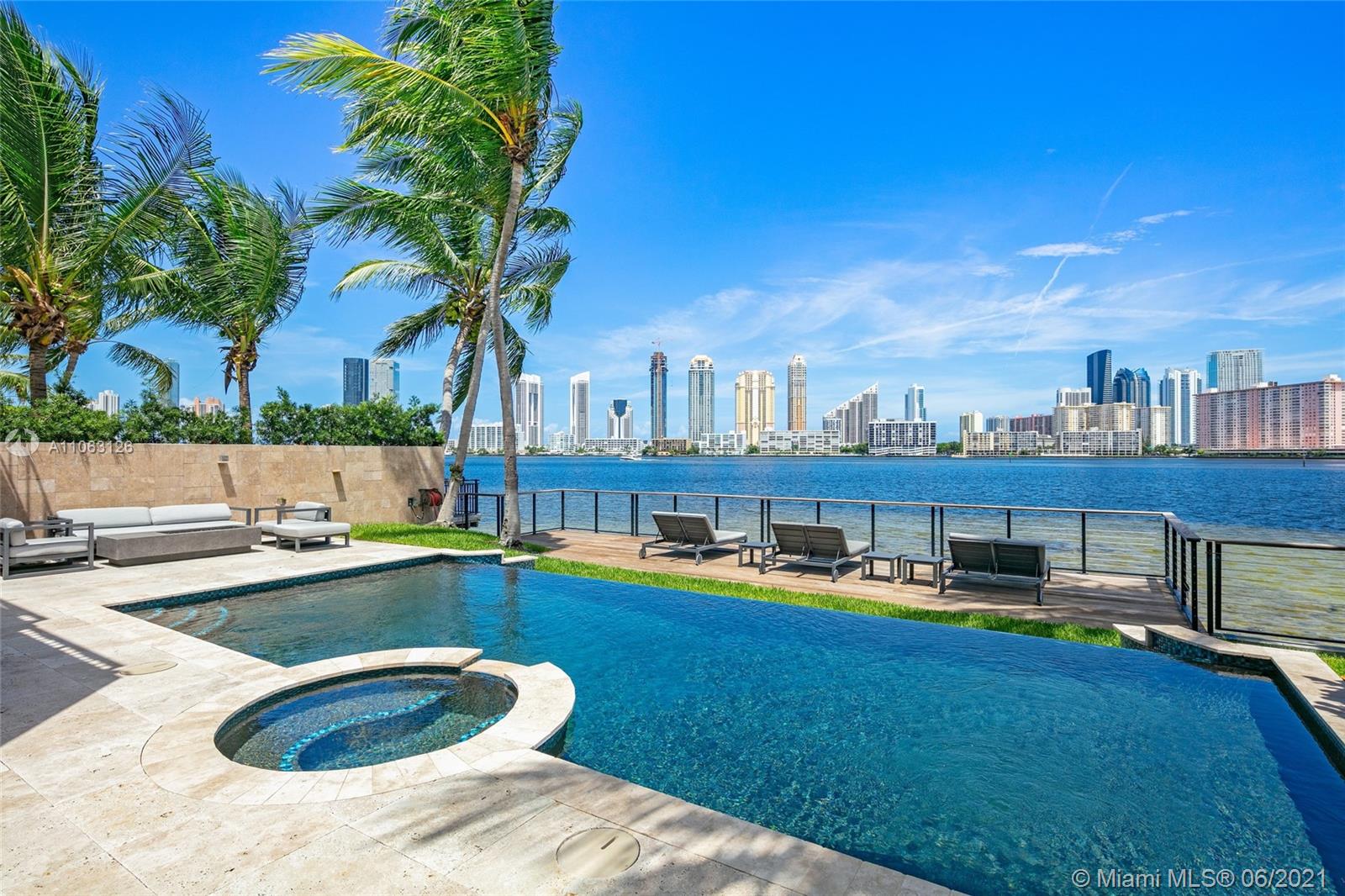 ISLAND ESTATES - Residential