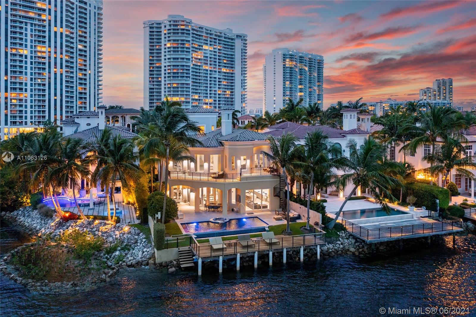 ISLAND ESTATES - Residential