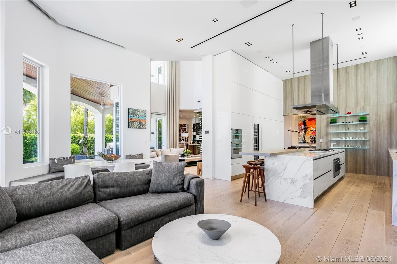 ISLAND ESTATES - Residential