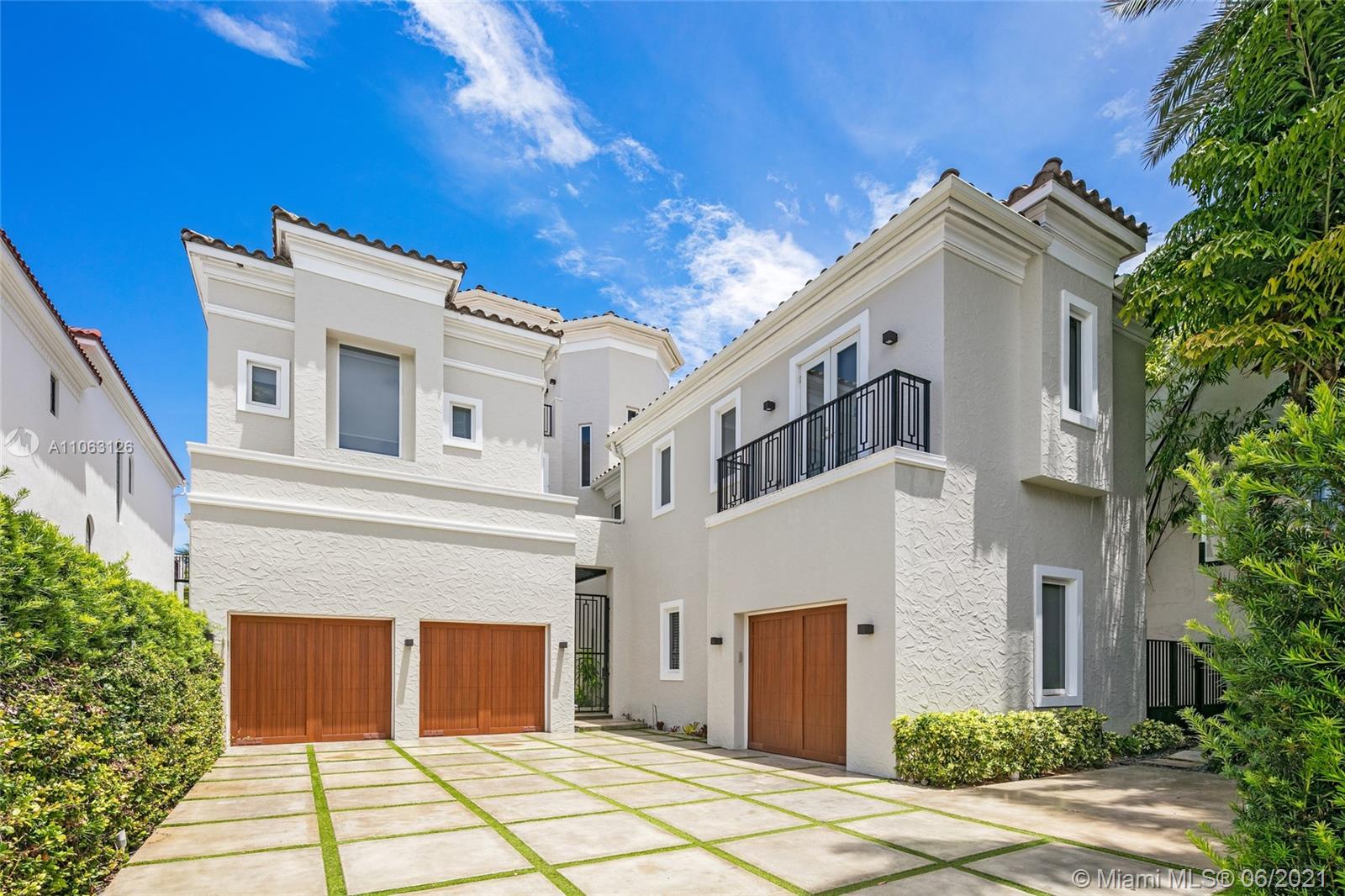 ISLAND ESTATES - Residential