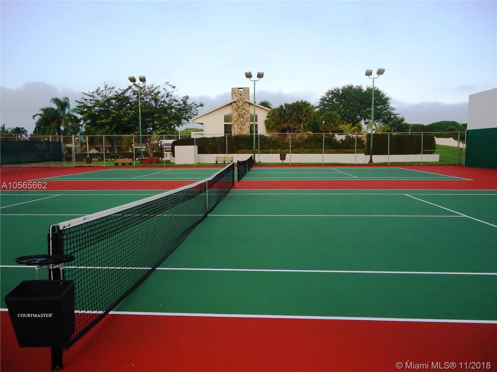 VILLAGE OF KINGS CREEK CO - Residential Lease