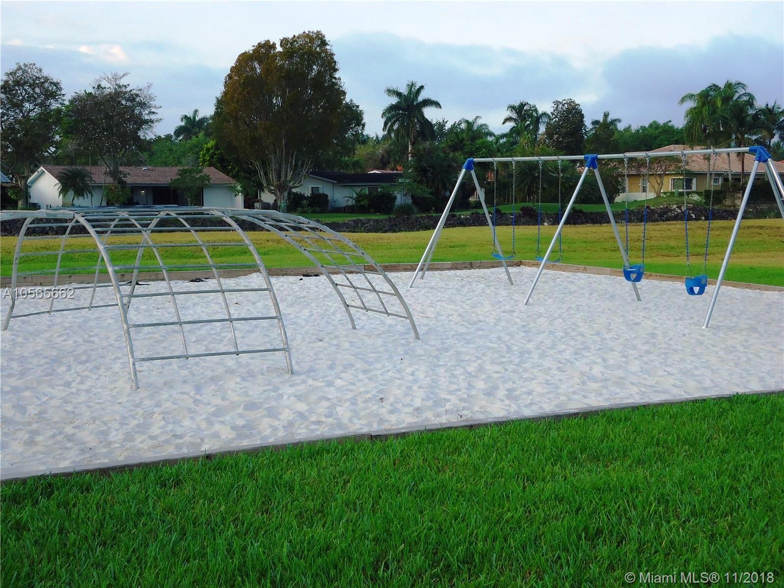 VILLAGE OF KINGS CREEK CO - Residential Lease