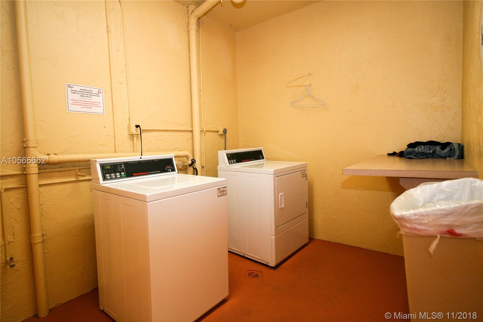 VILLAGE OF KINGS CREEK CO - Residential Lease