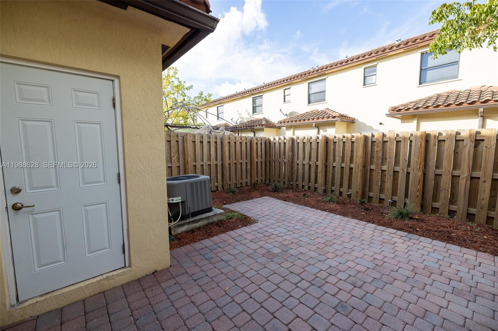 MARTINIQUE AT OASIS REPLA - Residential Lease