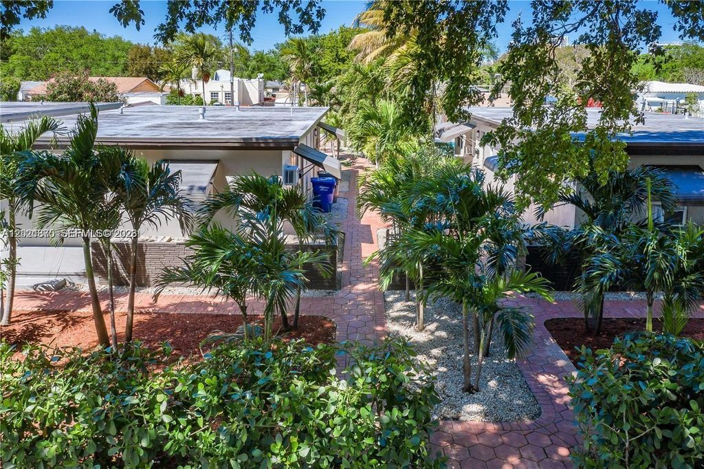 Photo of 1925 Dewey St #3, Hollywood, FL 33020 (MLS # A12021875)