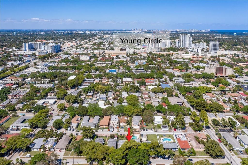 Photo of 1925 Dewey St #3, Hollywood, FL 33020 (MLS # A12021875)