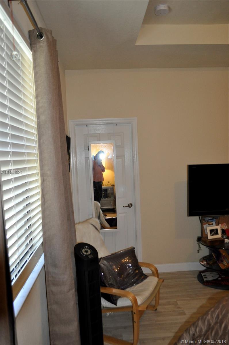 BELLAGIO VILLAS - Residential Lease