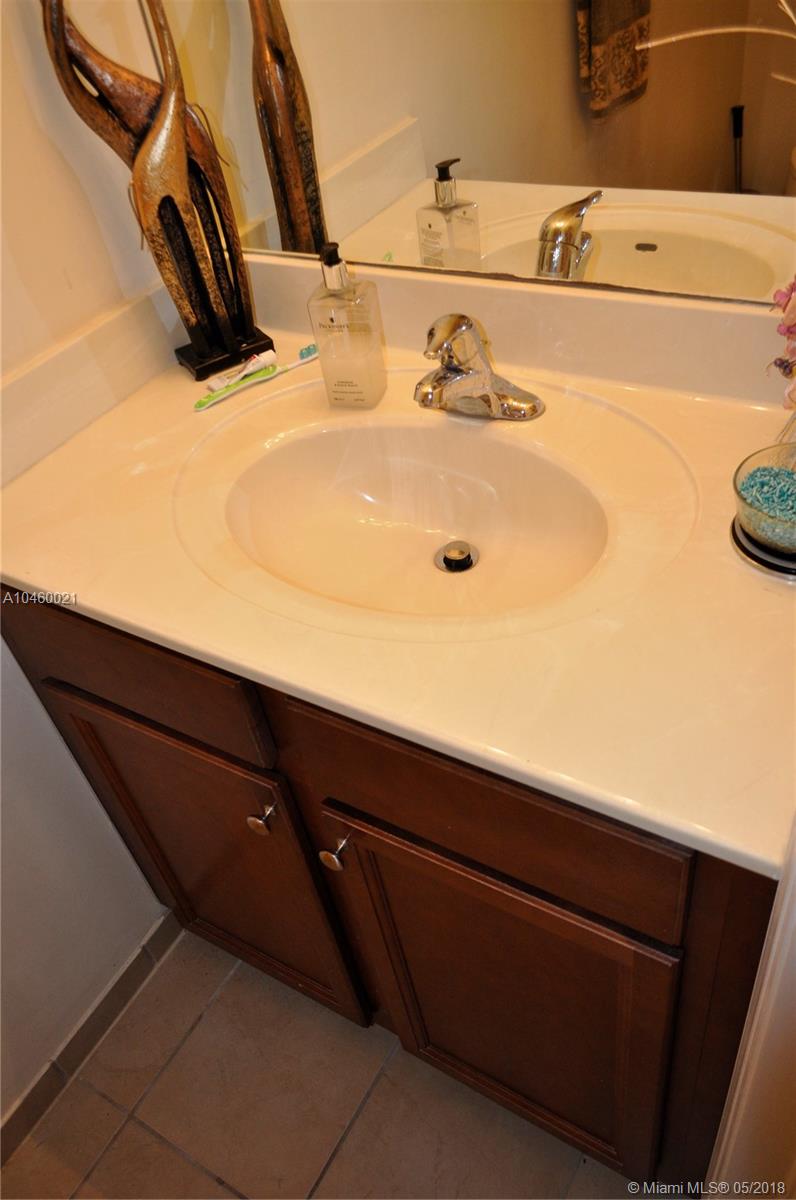 BELLAGIO VILLAS - Residential Lease