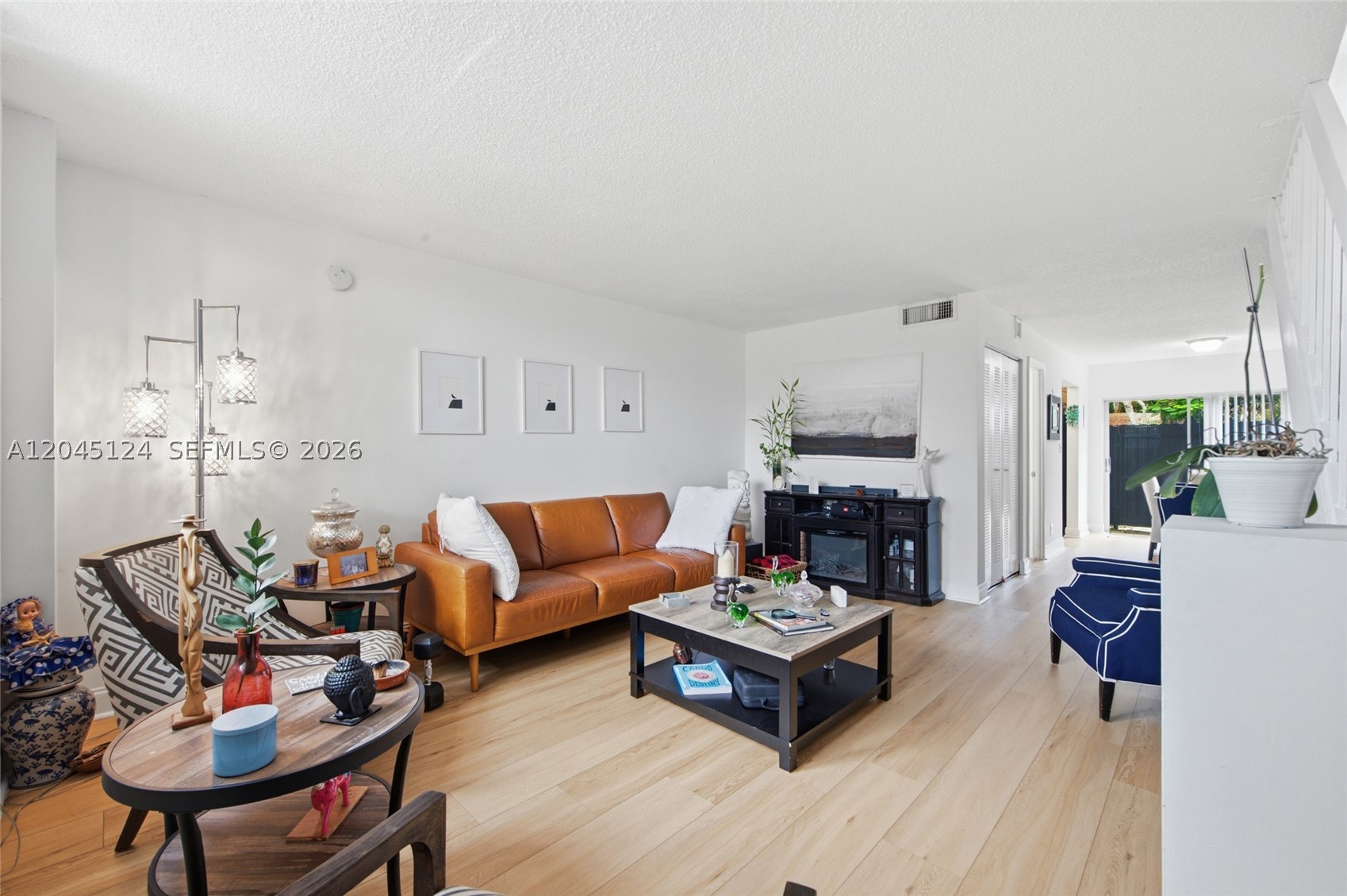 2520 N Andrews Ave 107