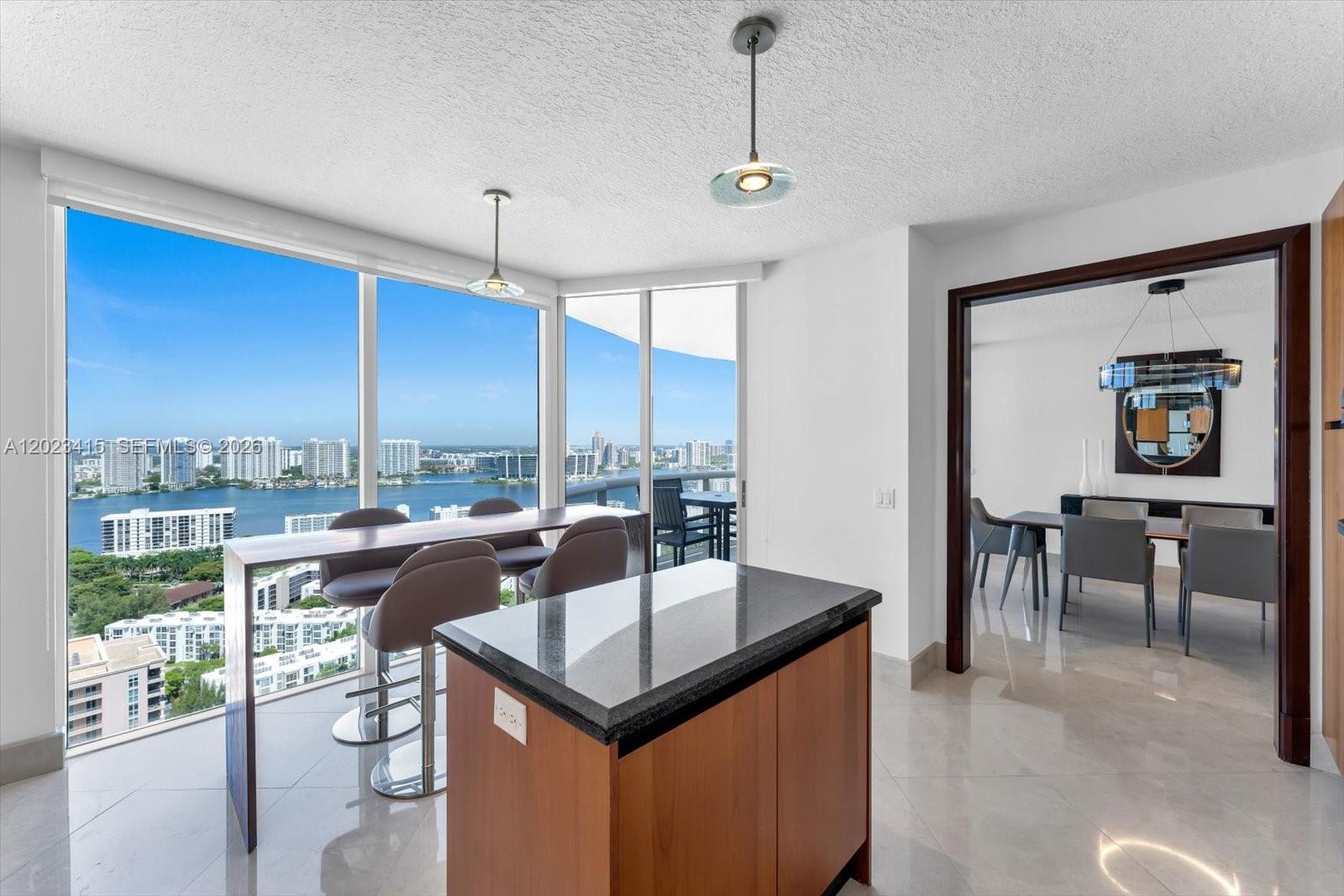 THE PINNACLE CONDO - Residential