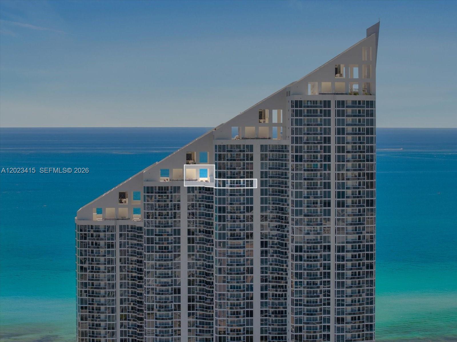 THE PINNACLE CONDO - Residential