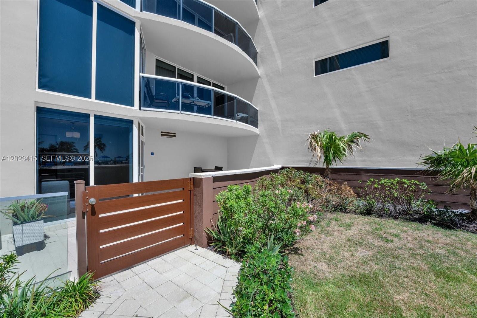 THE PINNACLE CONDO - Residential