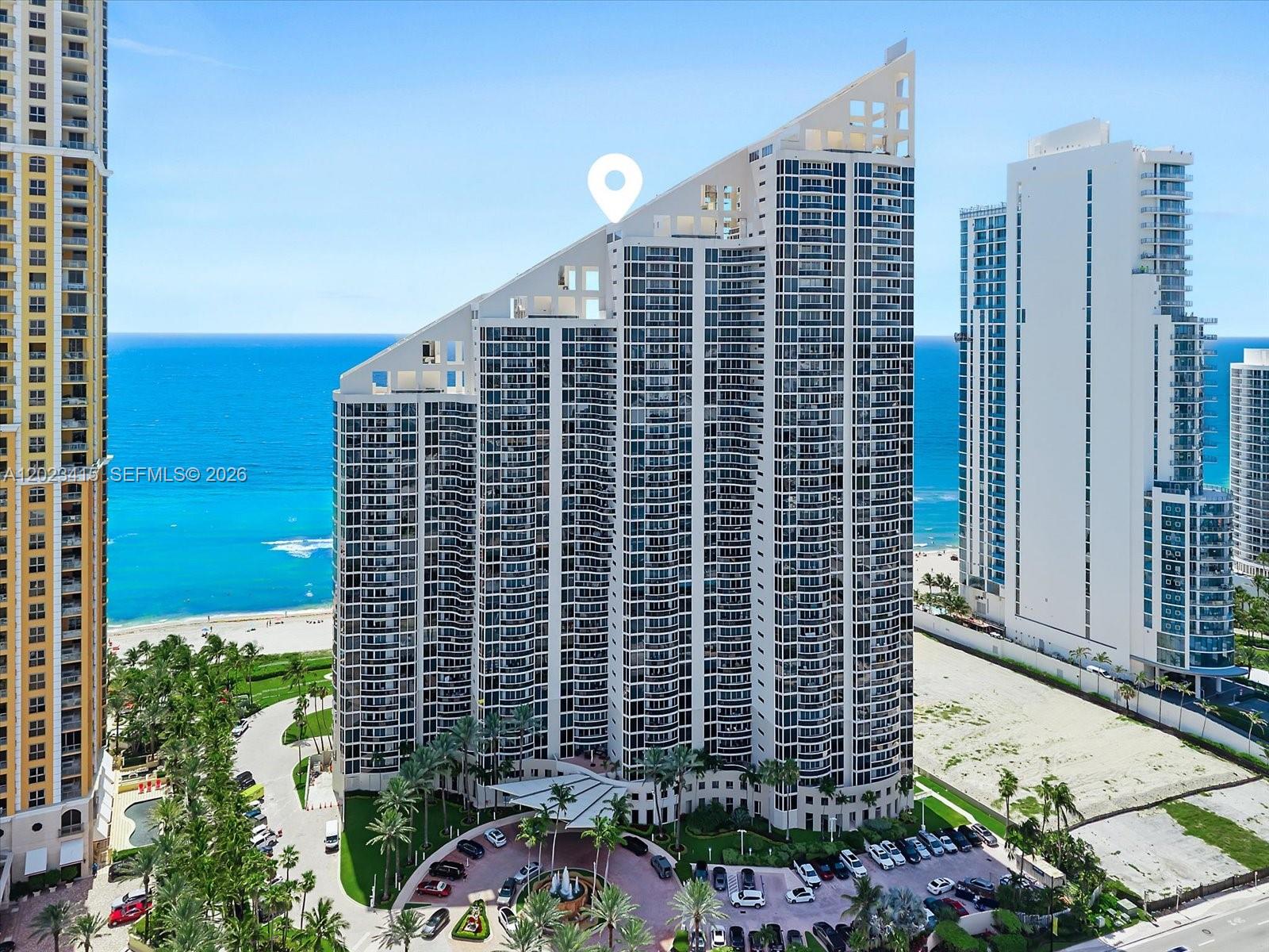 THE PINNACLE CONDO - Residential