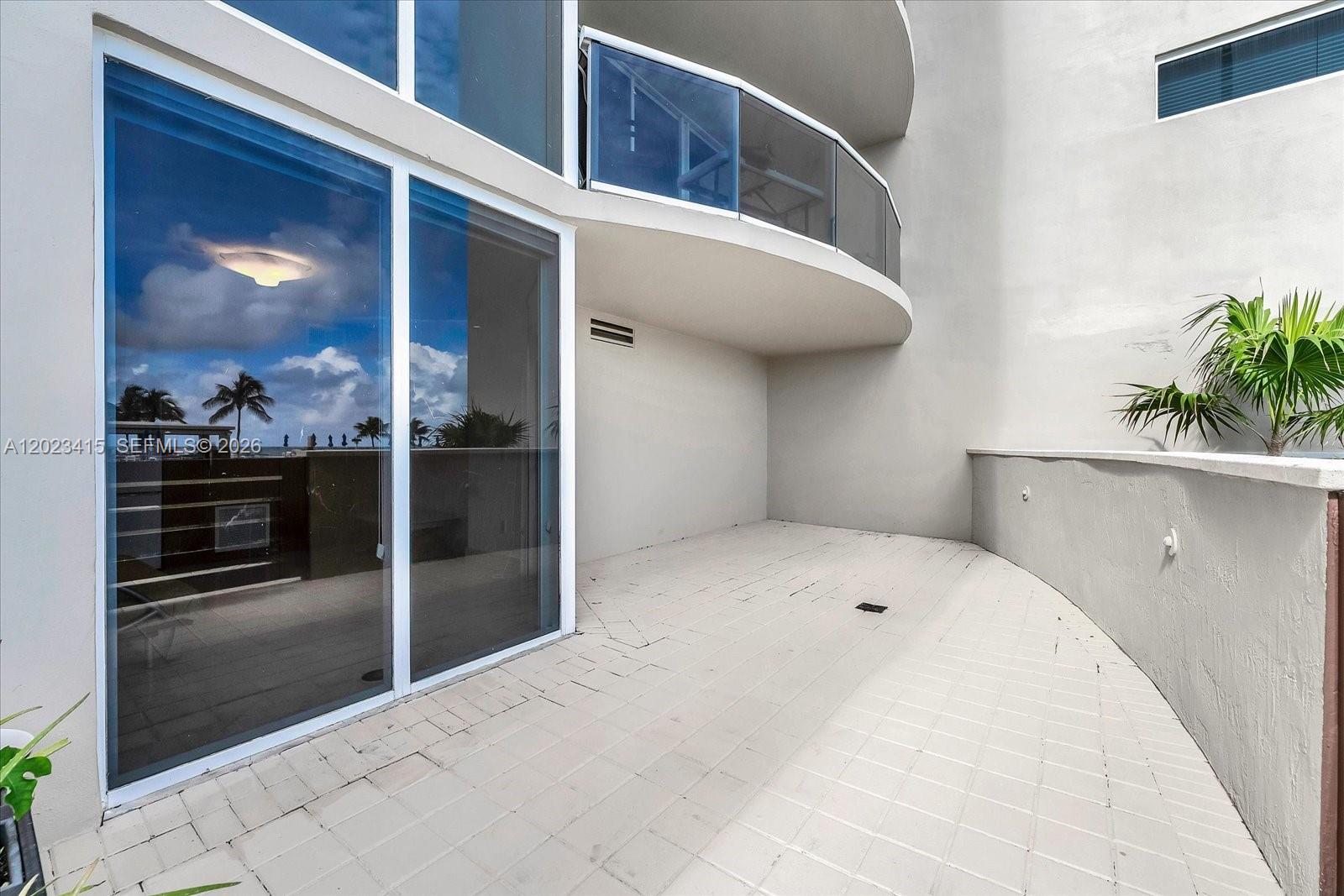 THE PINNACLE CONDO - Residential