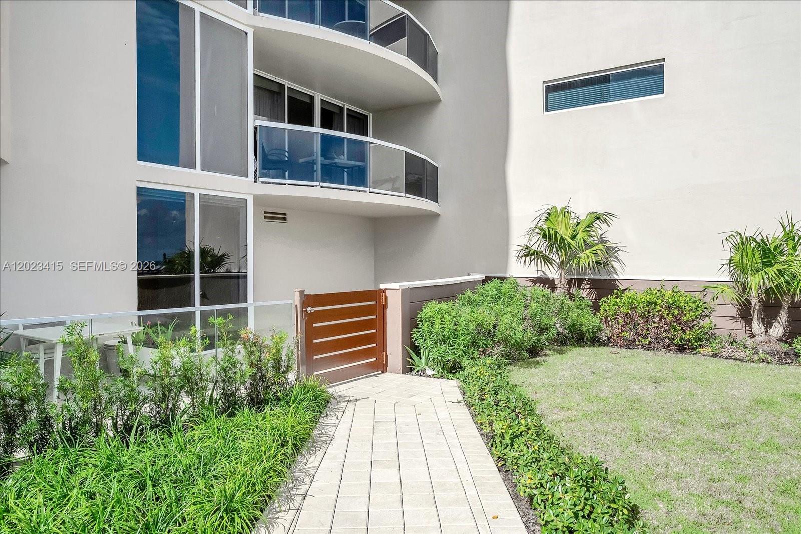 THE PINNACLE CONDO - Residential