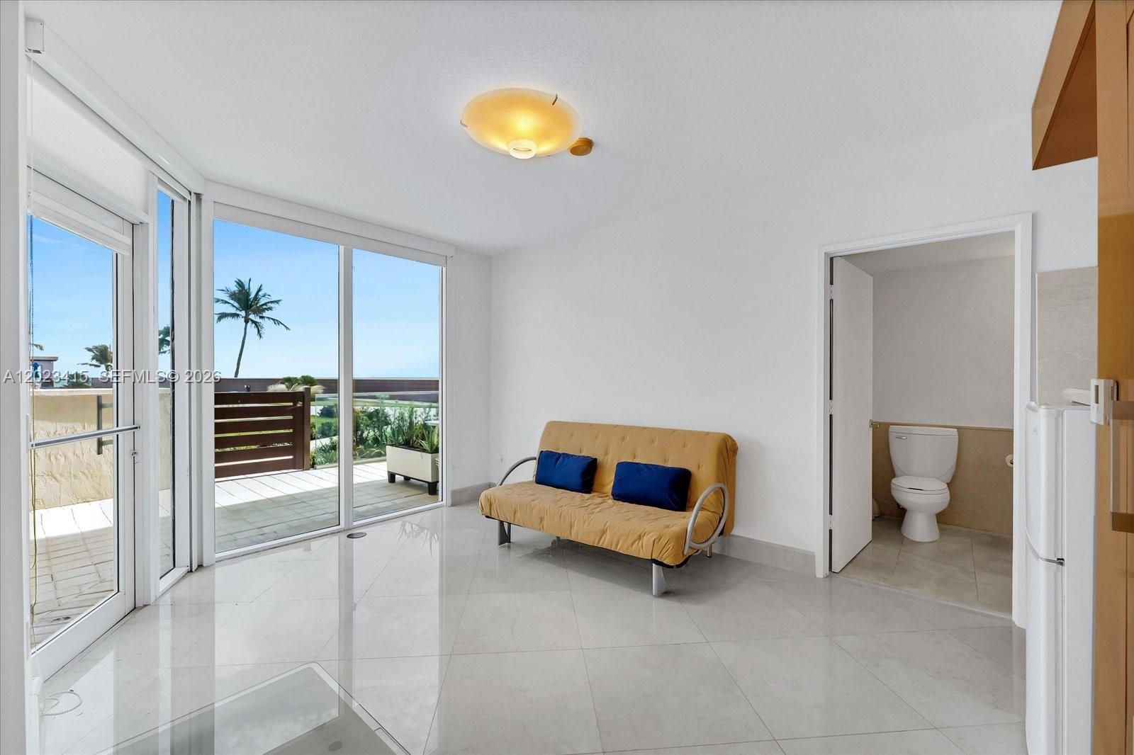 THE PINNACLE CONDO - Residential