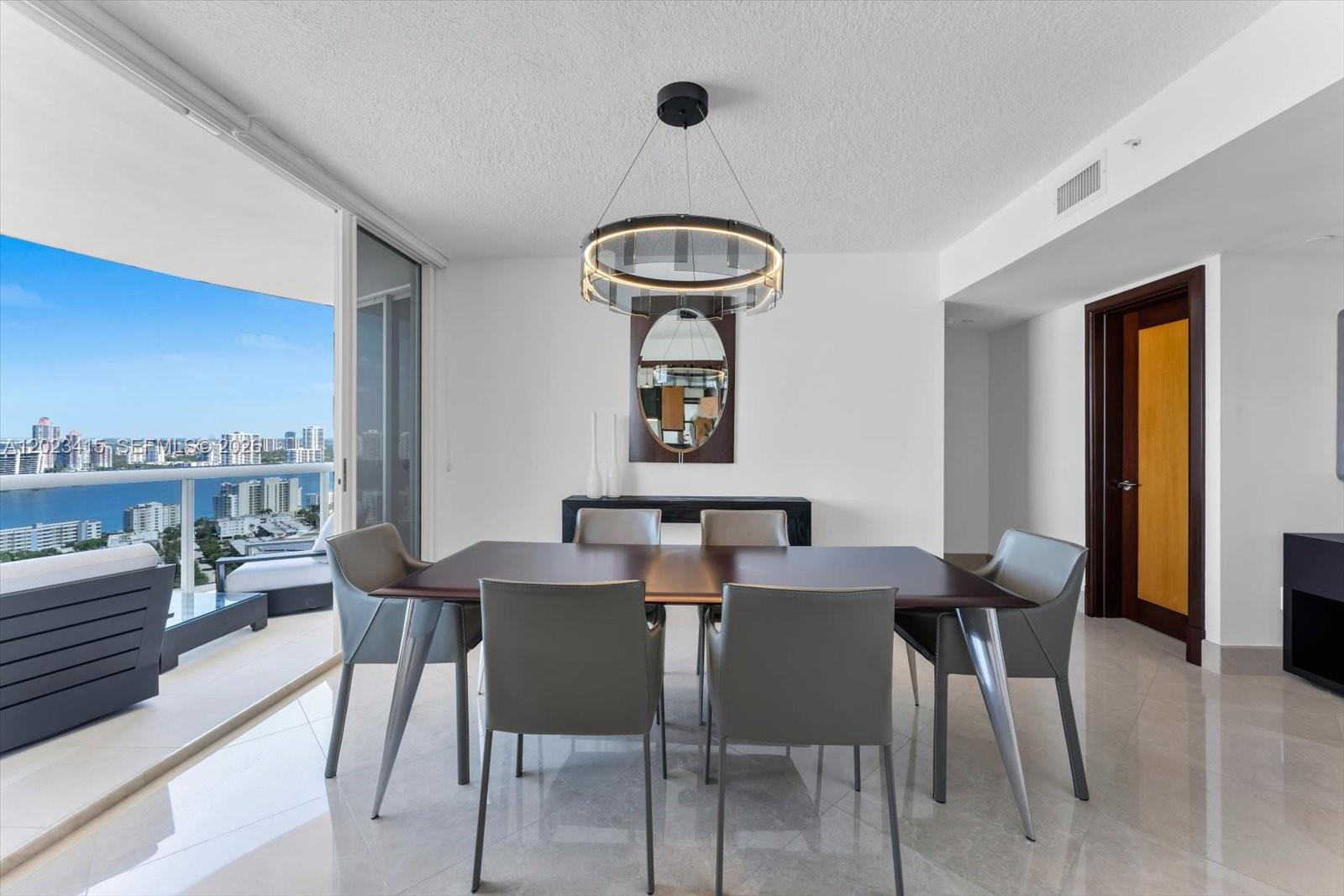 THE PINNACLE CONDO - Residential