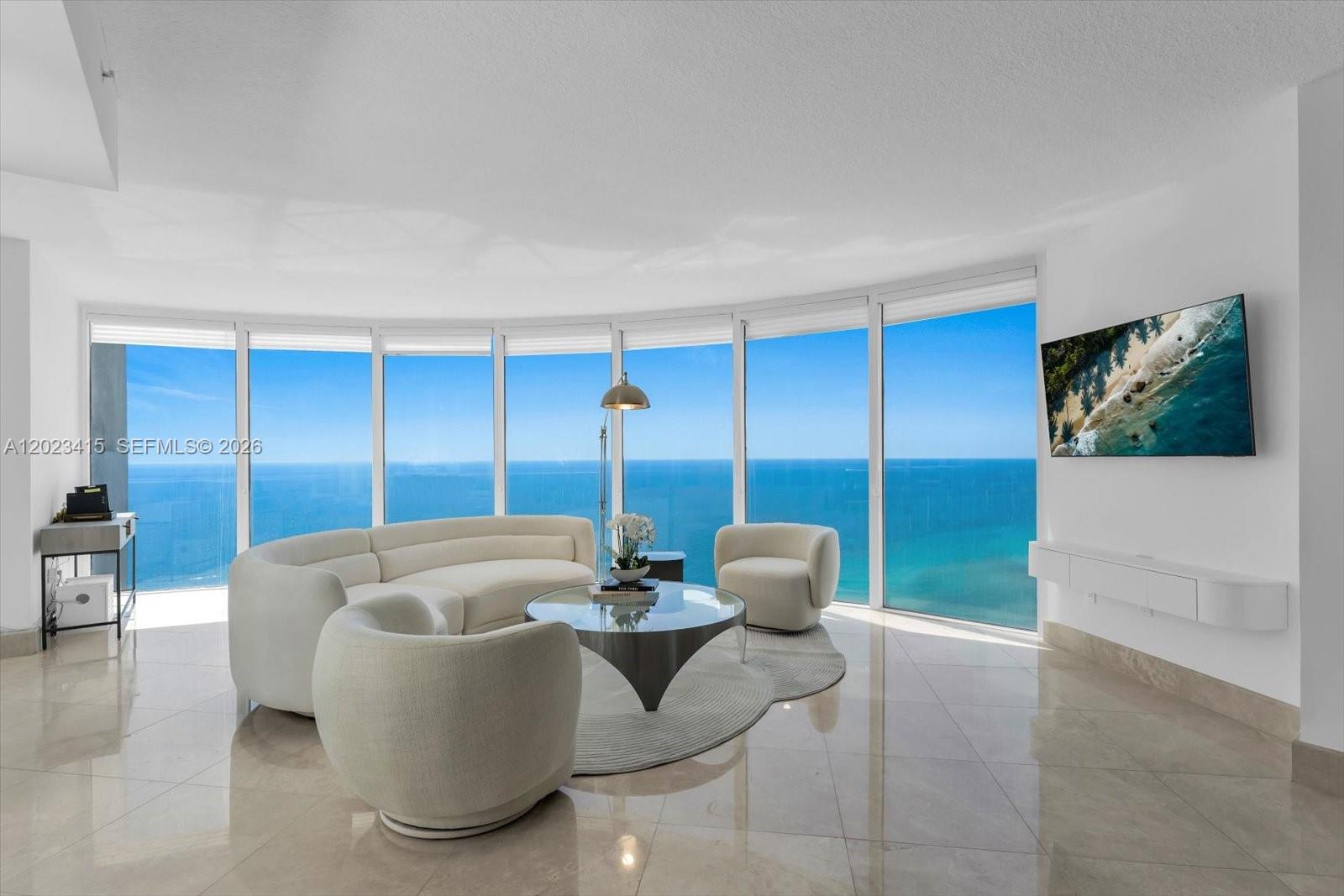 THE PINNACLE CONDO - Residential