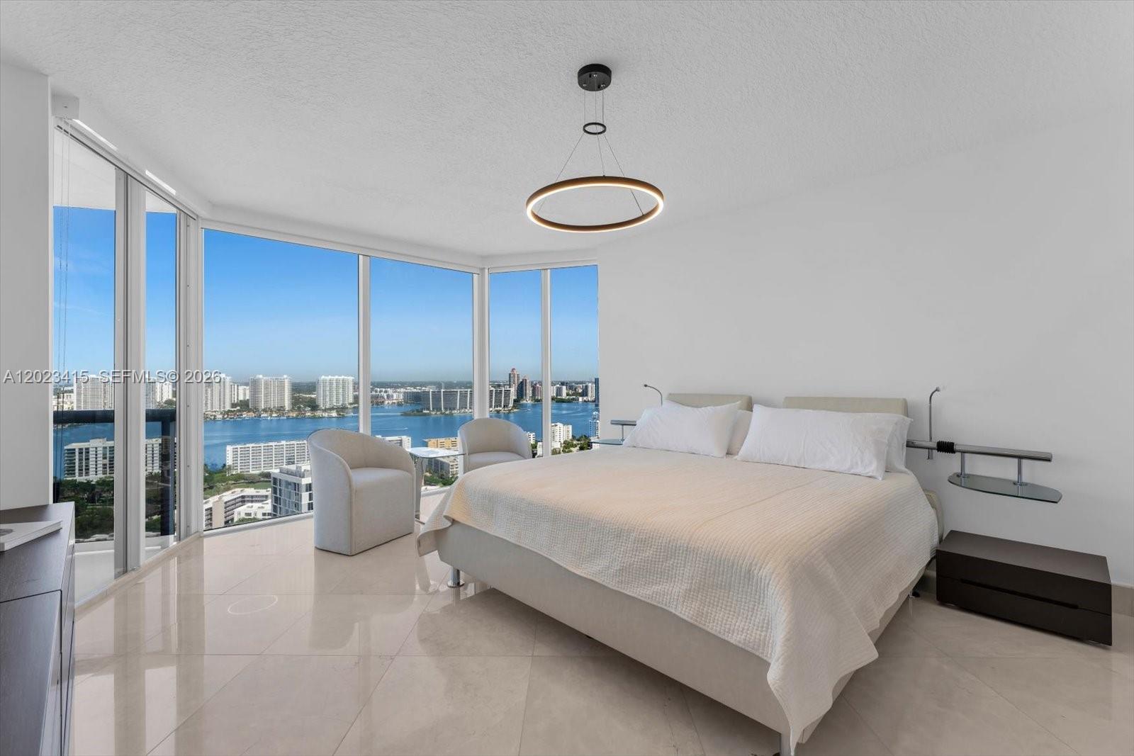 THE PINNACLE CONDO - Residential