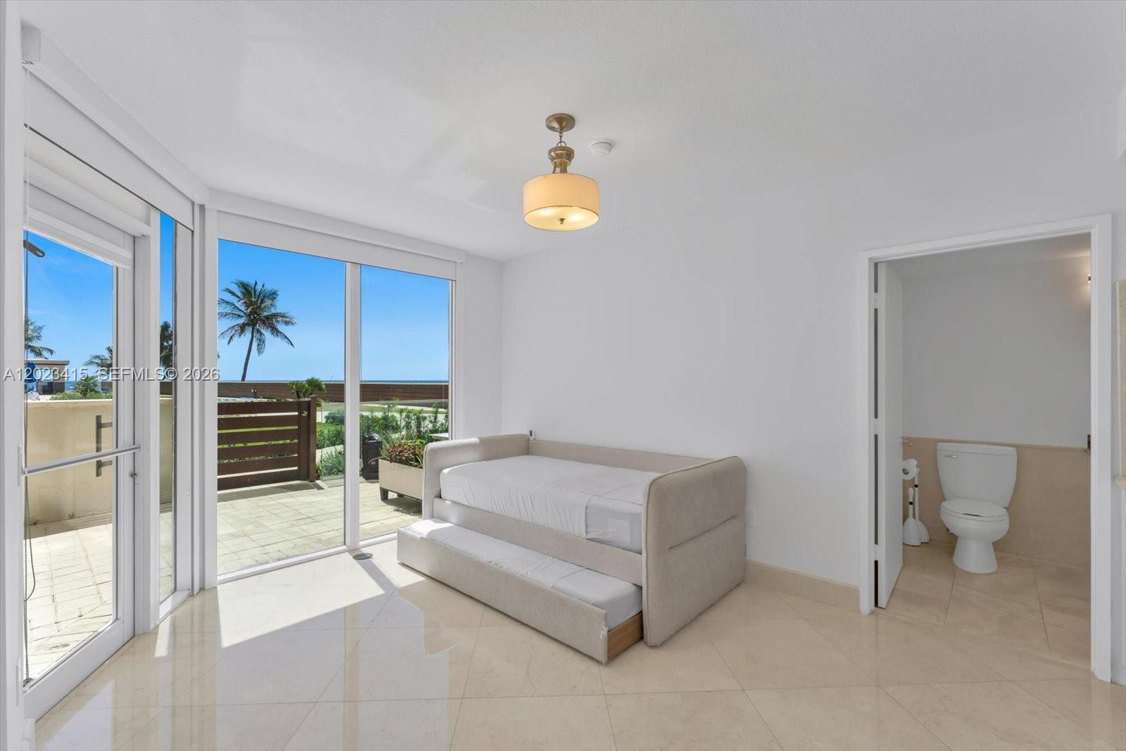 THE PINNACLE CONDO - Residential