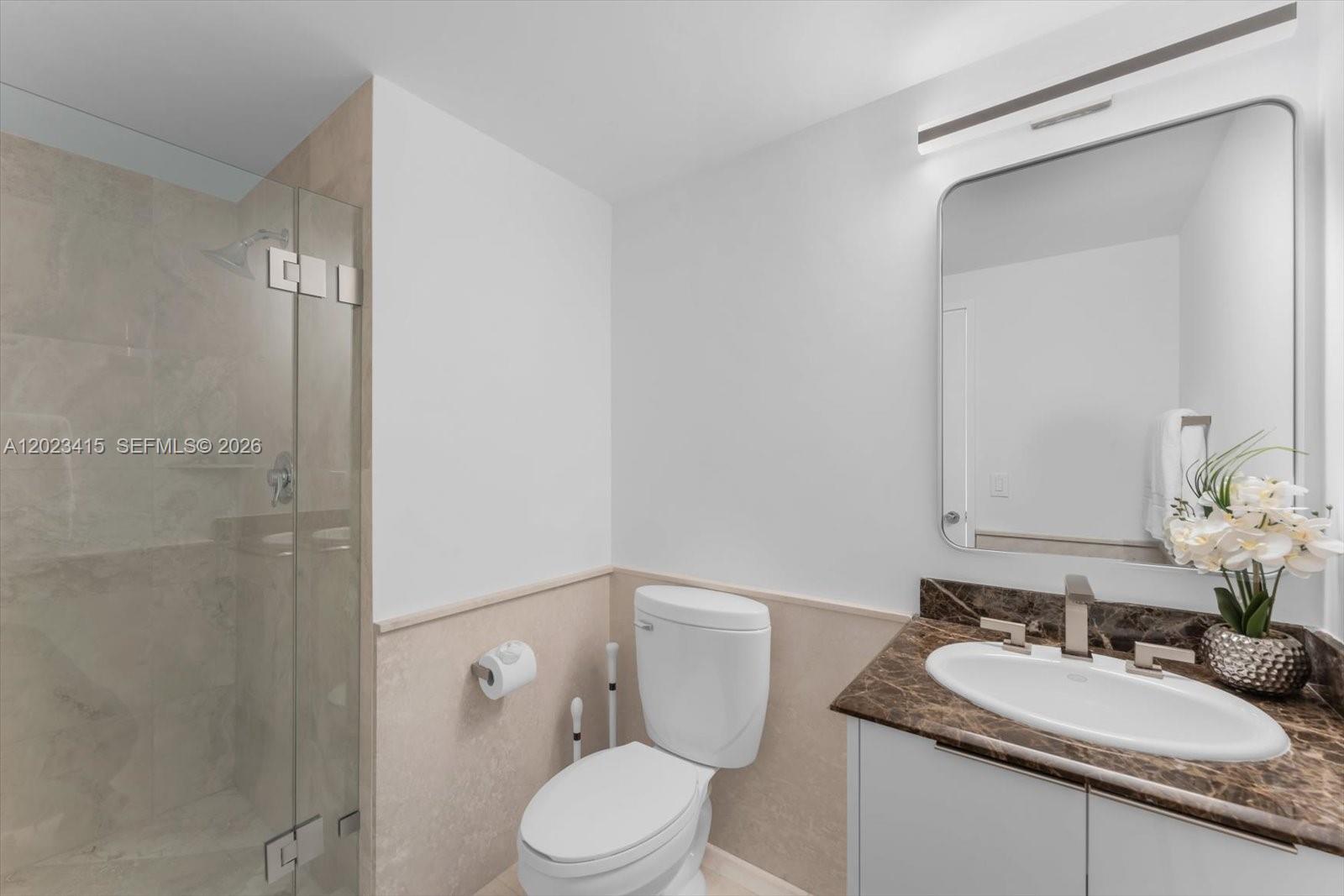 THE PINNACLE CONDO - Residential