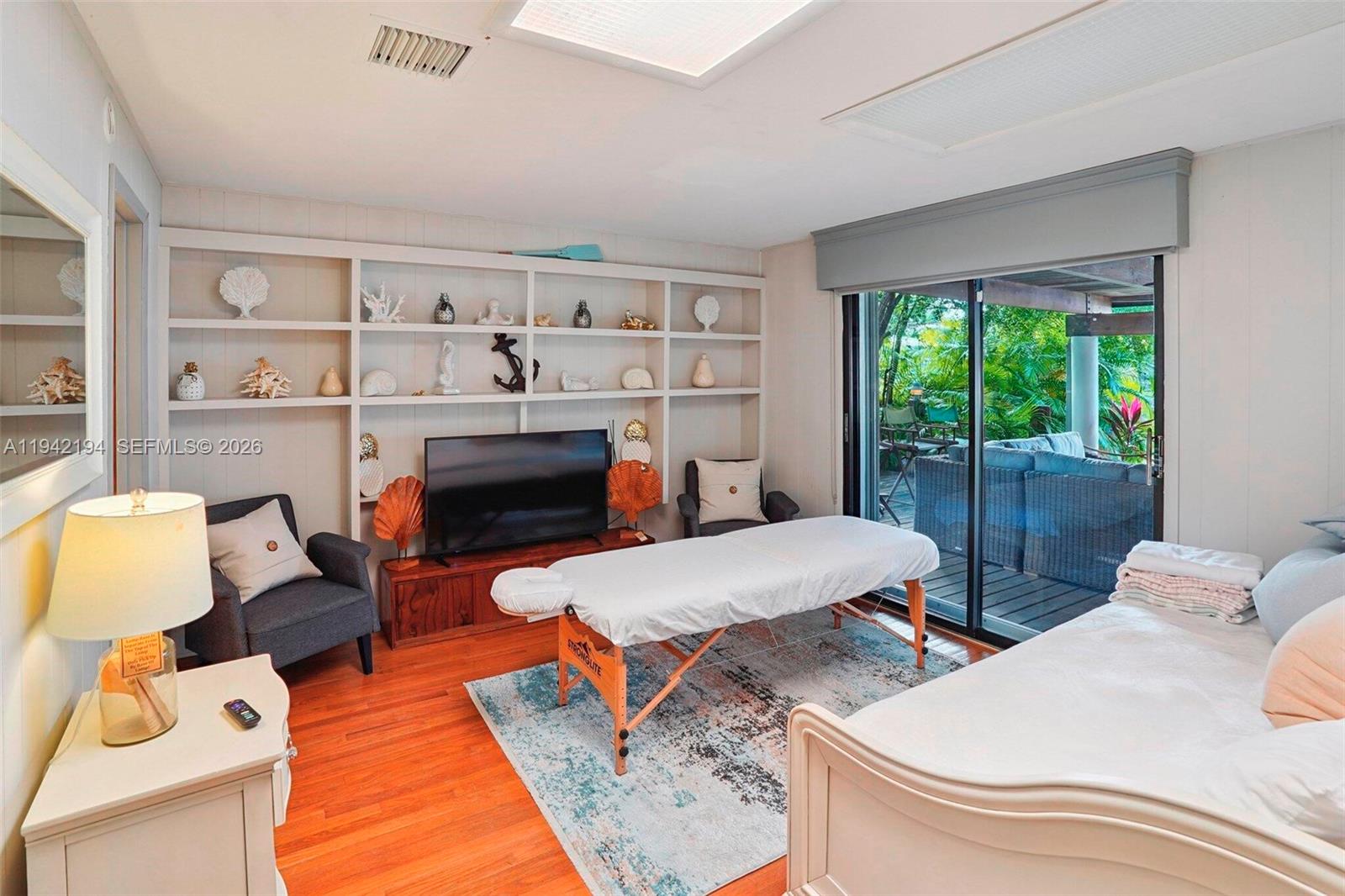 CORAL ISLES - Residential