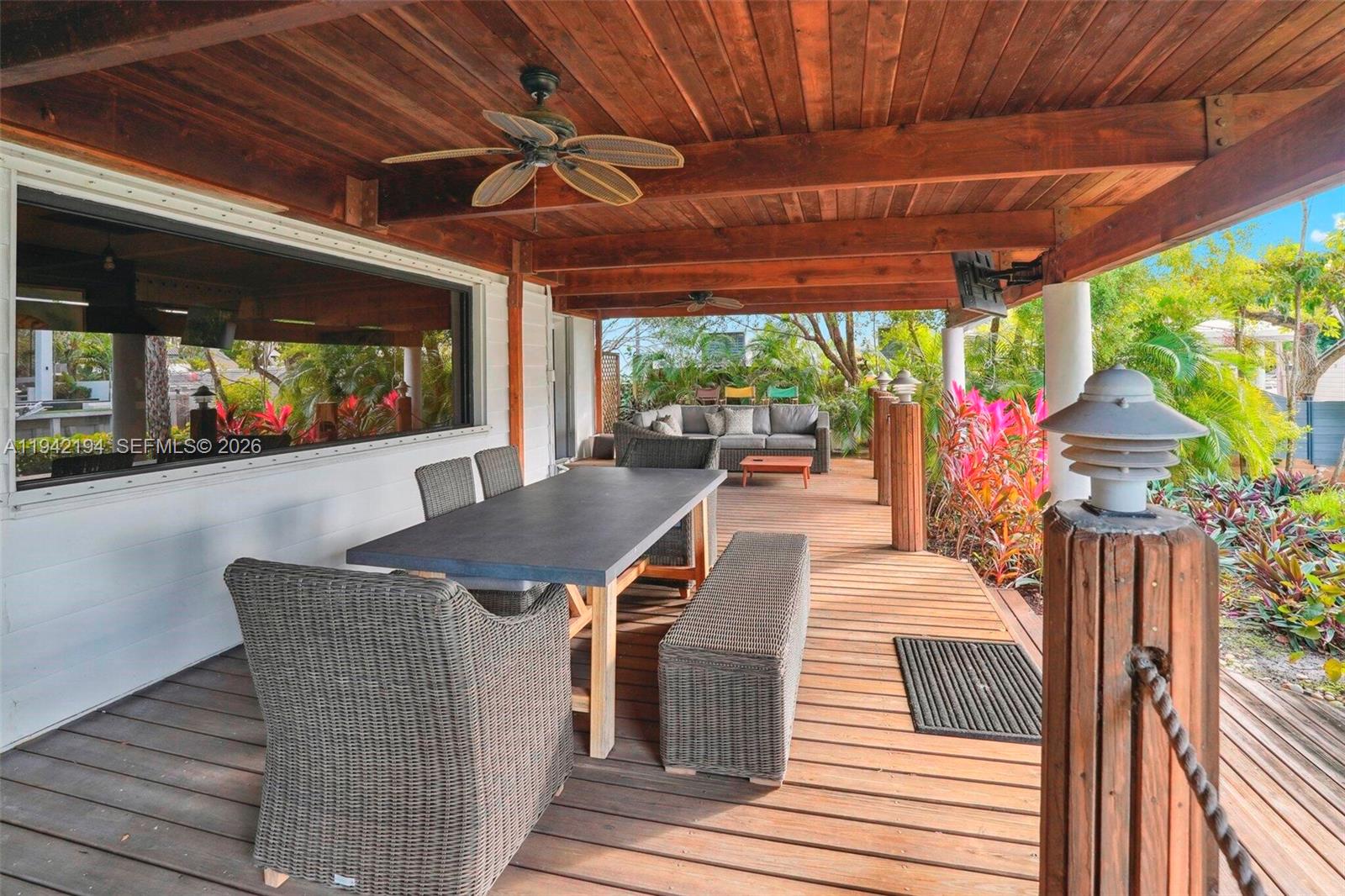 CORAL ISLES - Residential