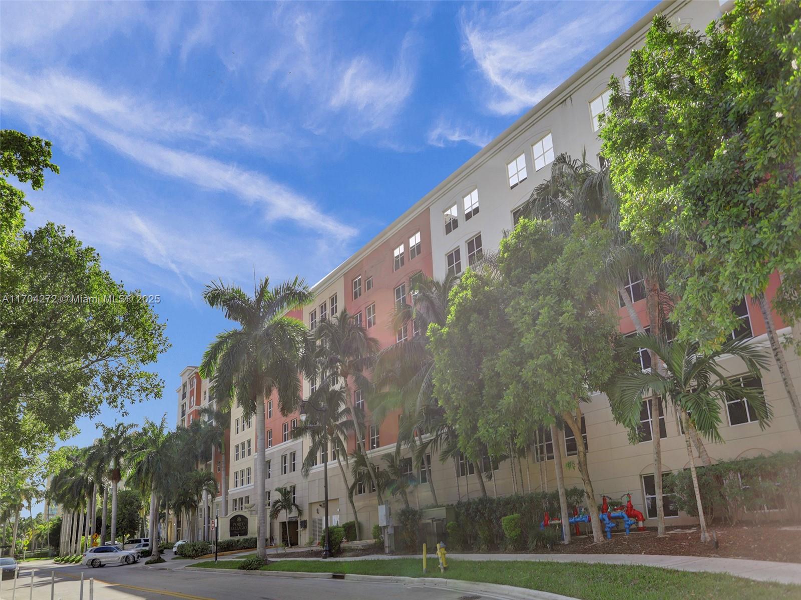 PORTO BELLAGIO CONDO - Residential