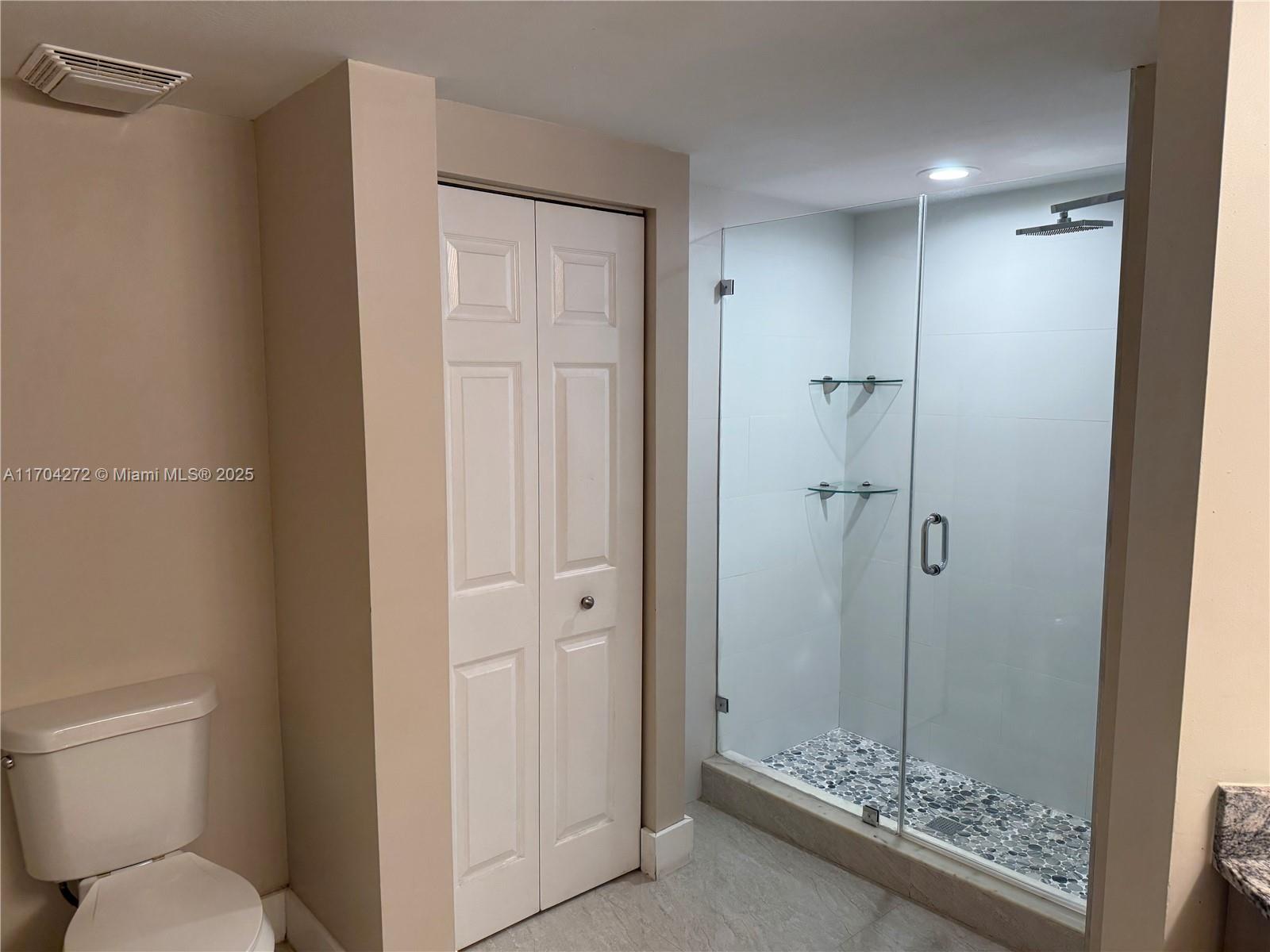 PORTO BELLAGIO CONDO - Residential