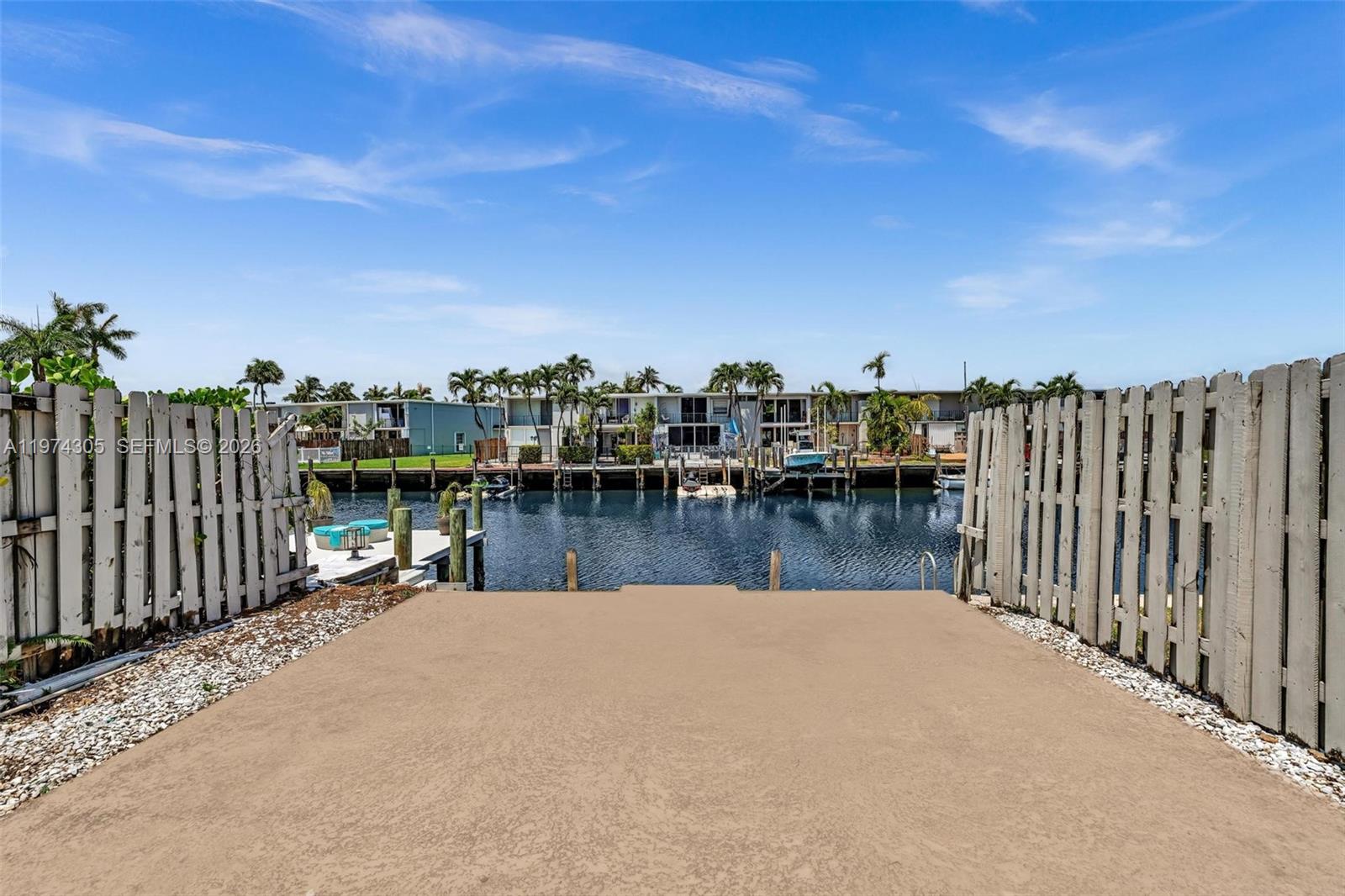 TOWNHOUSES OF VENETIAN PA - Residential Lease