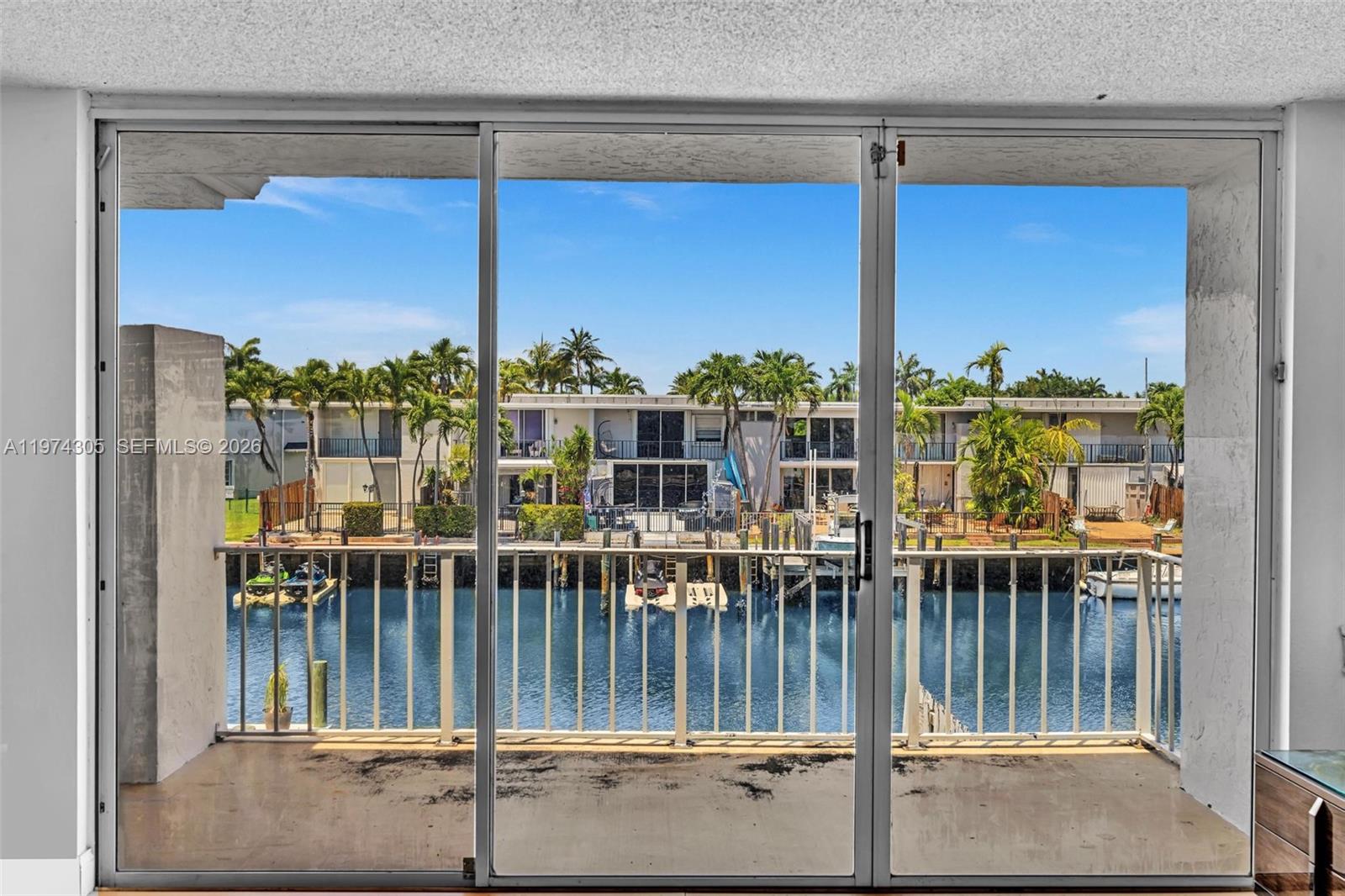 TOWNHOUSES OF VENETIAN PA - Residential Lease