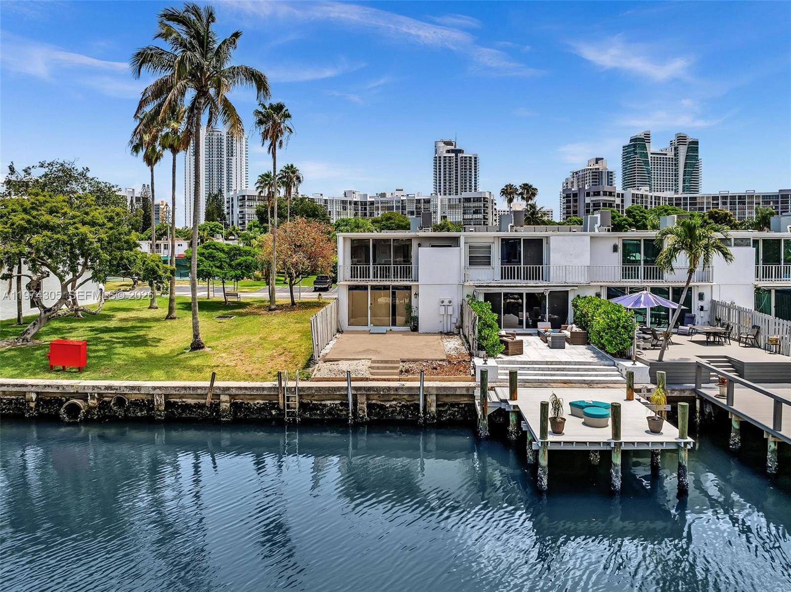 TOWNHOUSES OF VENETIAN PA - Residential Lease