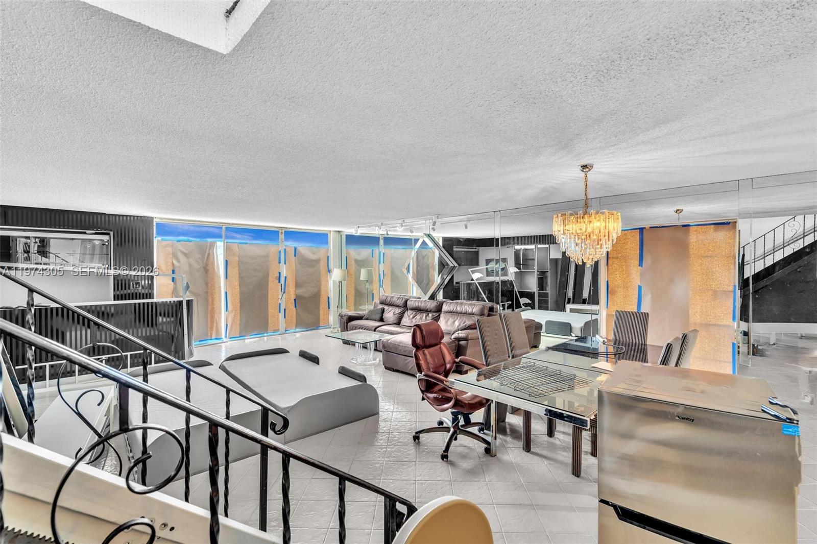 TOWNHOUSES OF VENETIAN PA - Residential Lease