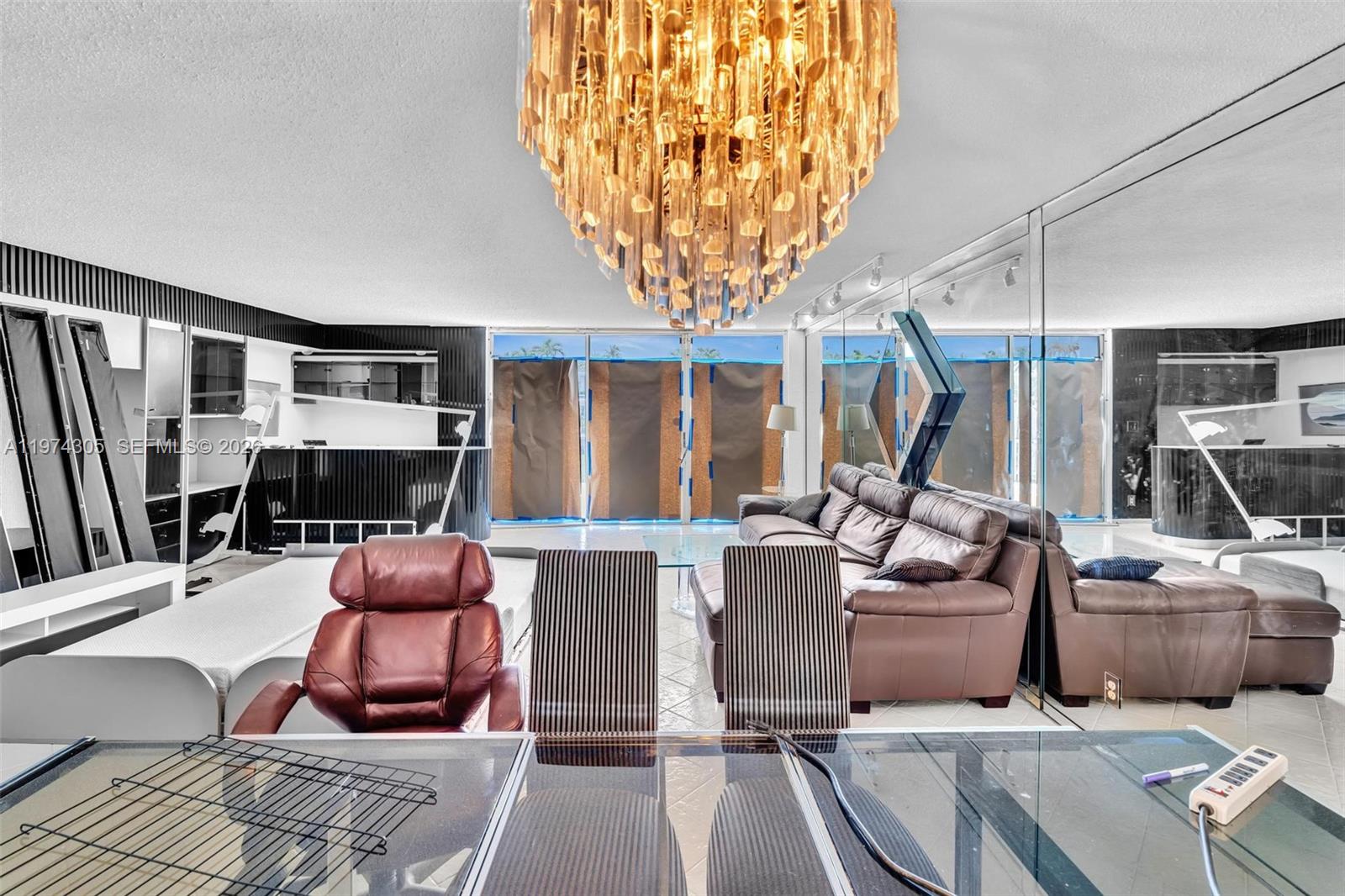 TOWNHOUSES OF VENETIAN PA - Residential Lease