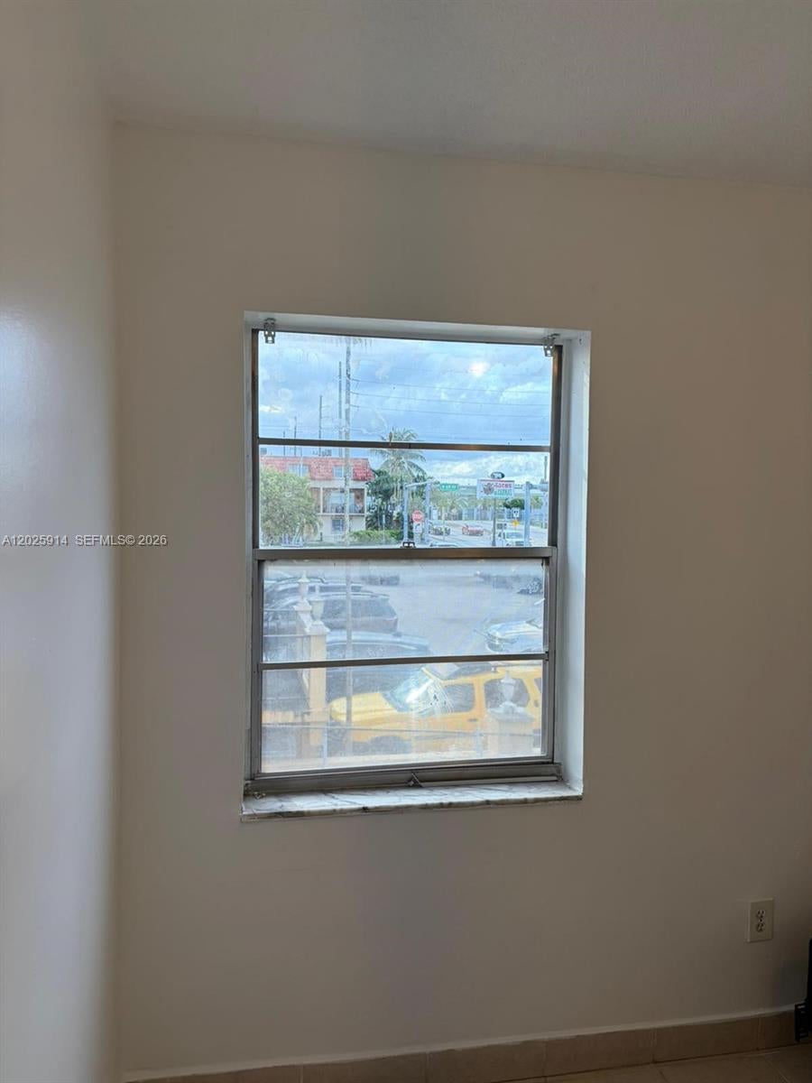 6820 W Flagler St 212, Miami FL 33144