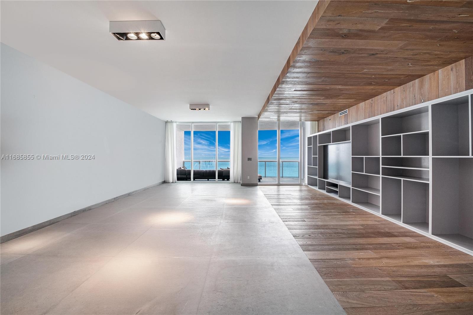 2711 S Ocean Dr 3404