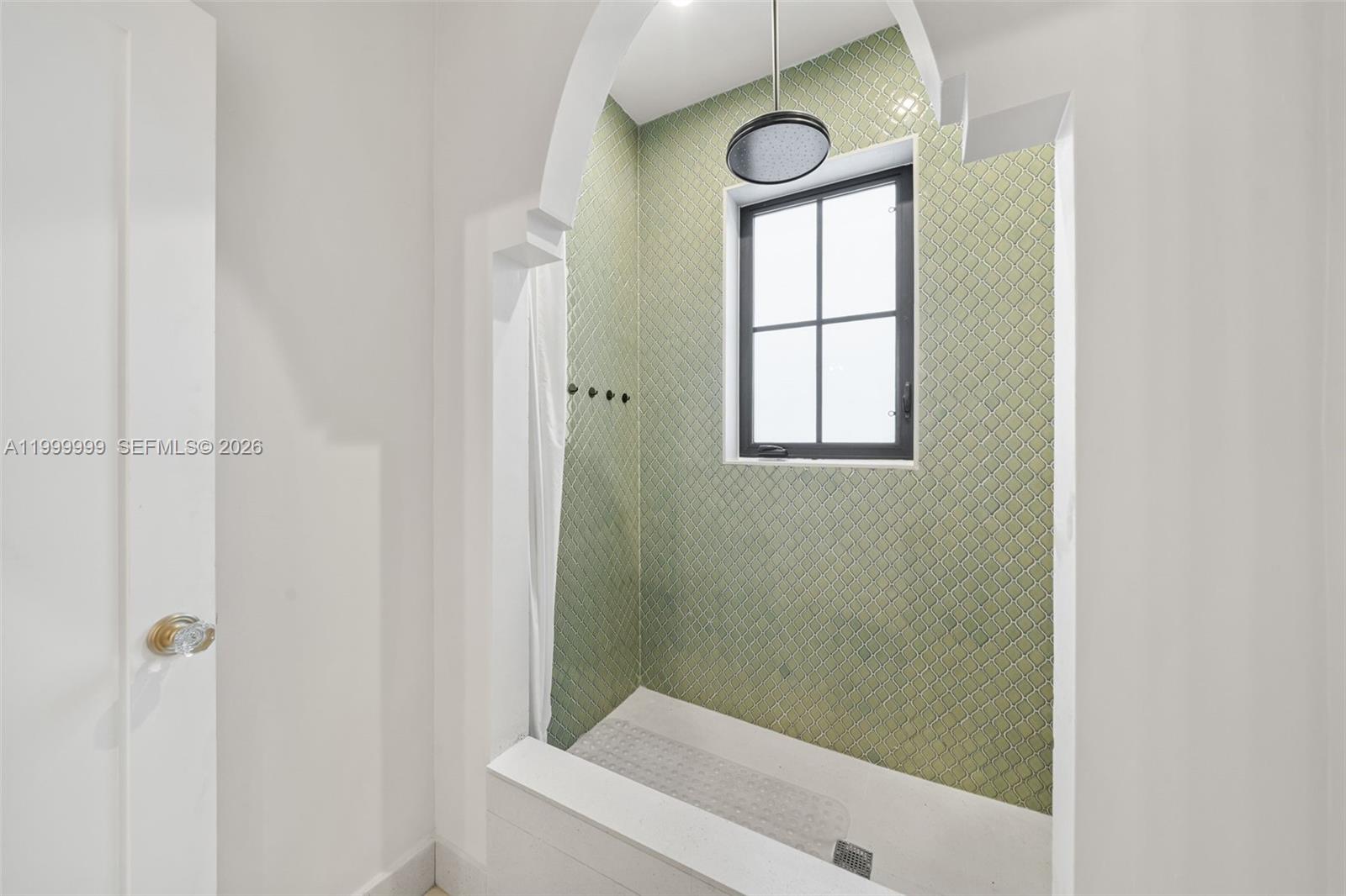 C GAB COUNTRY CLUB SEC 6 - Residential Lease