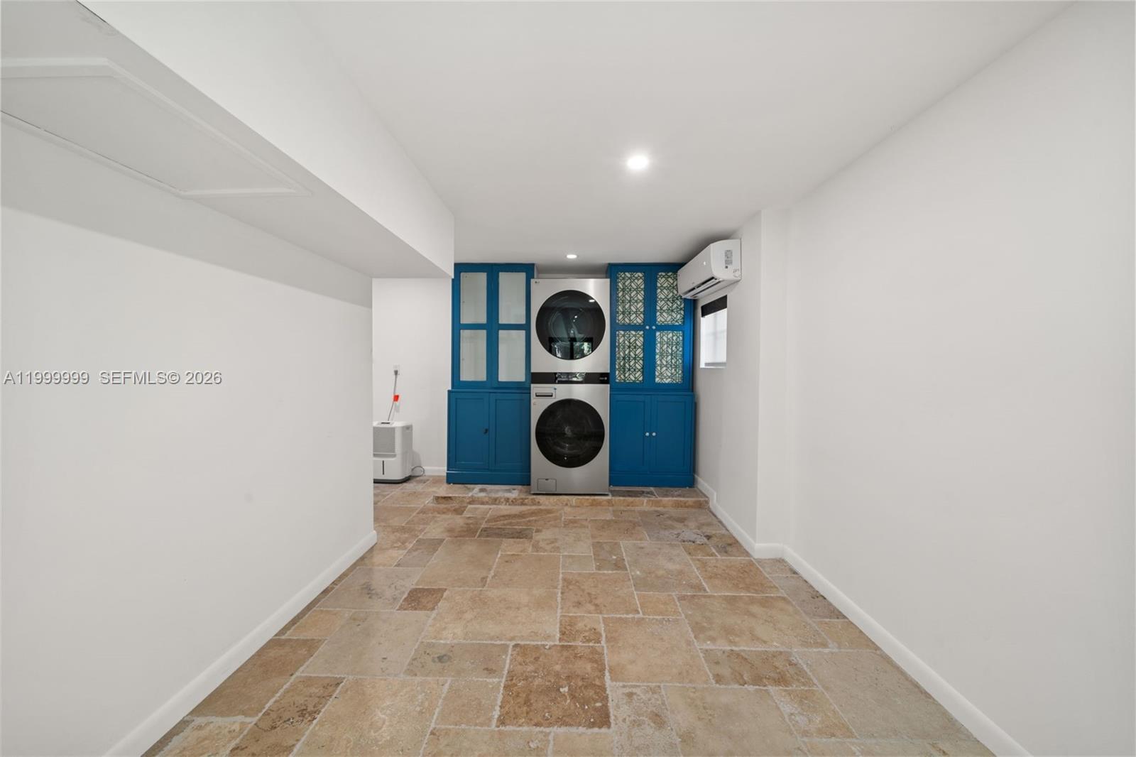 C GAB COUNTRY CLUB SEC 6 - Residential Lease