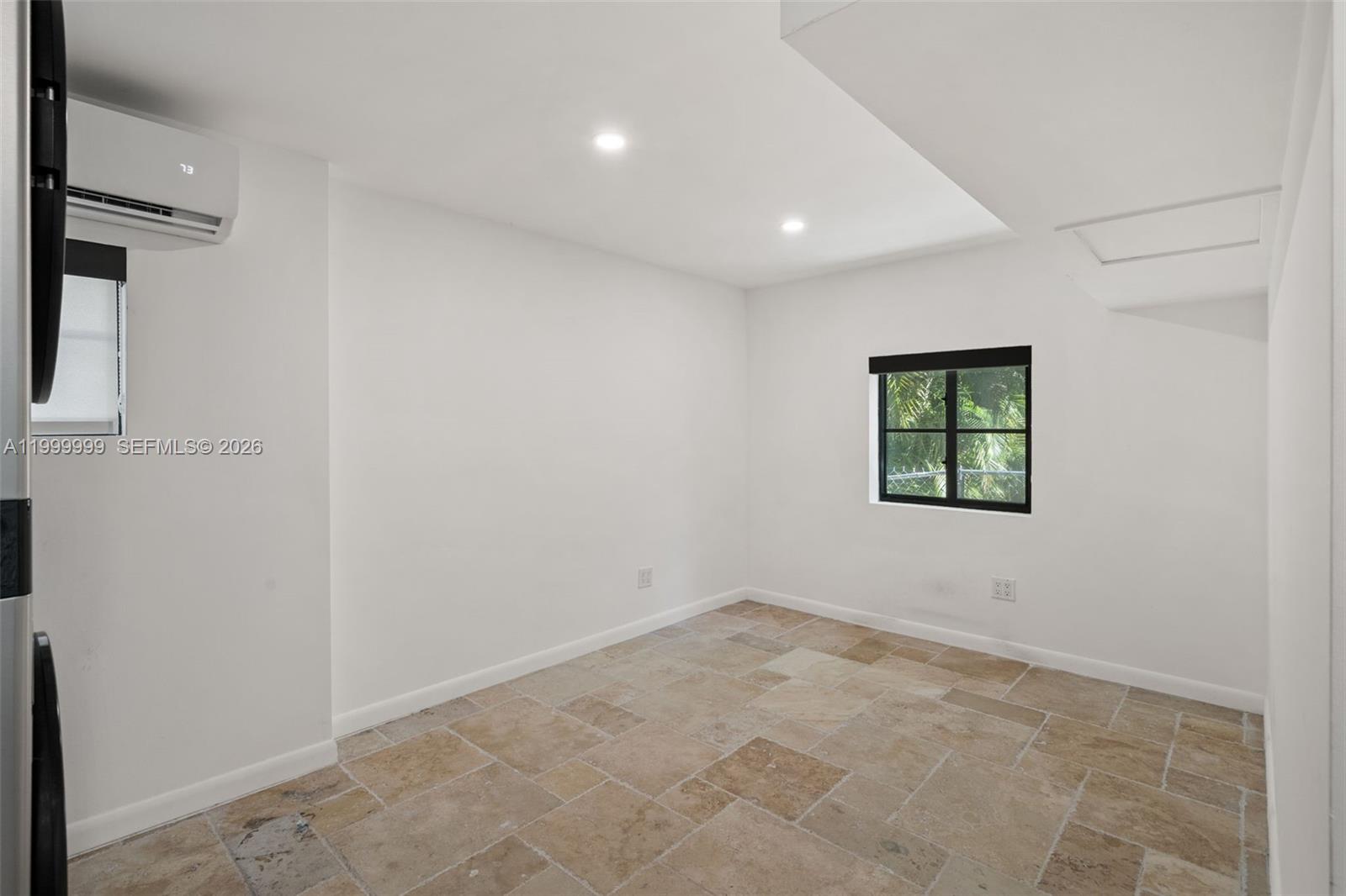 C GAB COUNTRY CLUB SEC 6 - Residential Lease