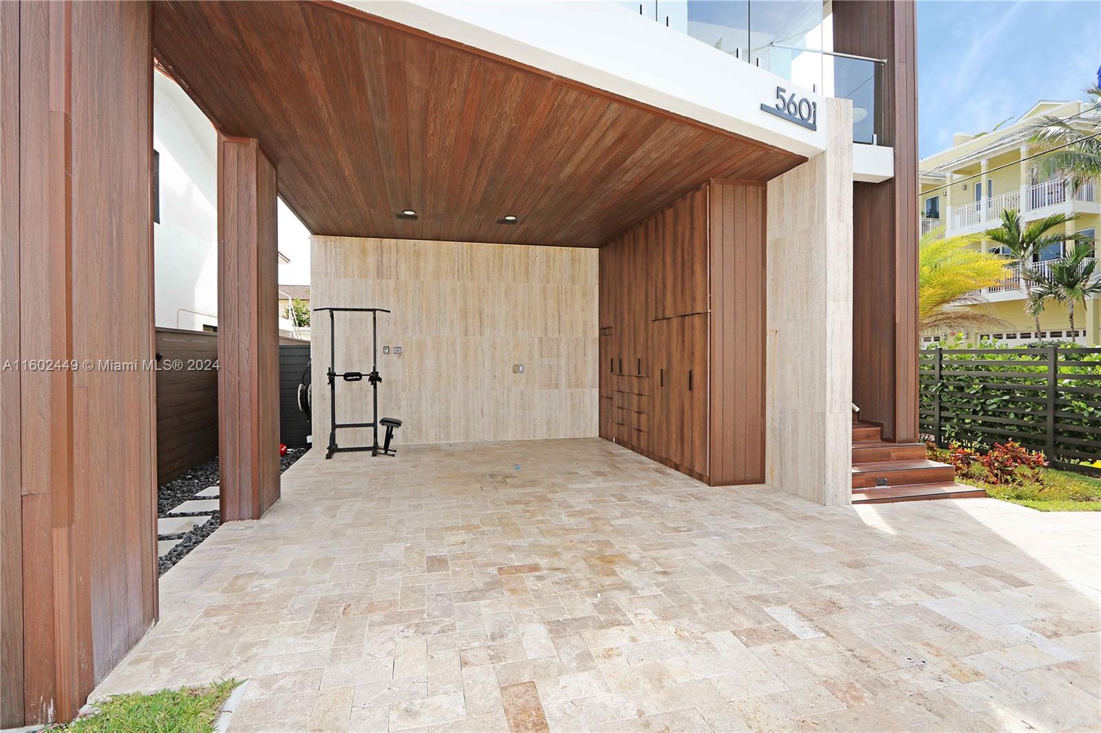 HOLLYWOOD CENTRAL BEACH - Residential