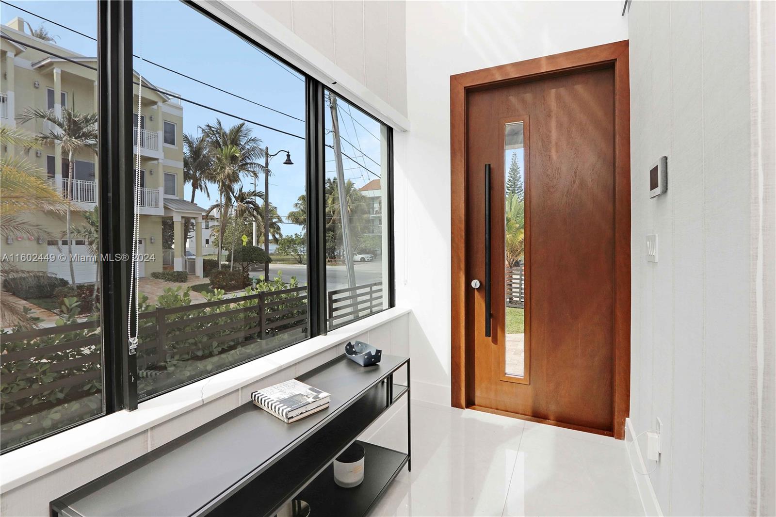 HOLLYWOOD CENTRAL BEACH - Residential